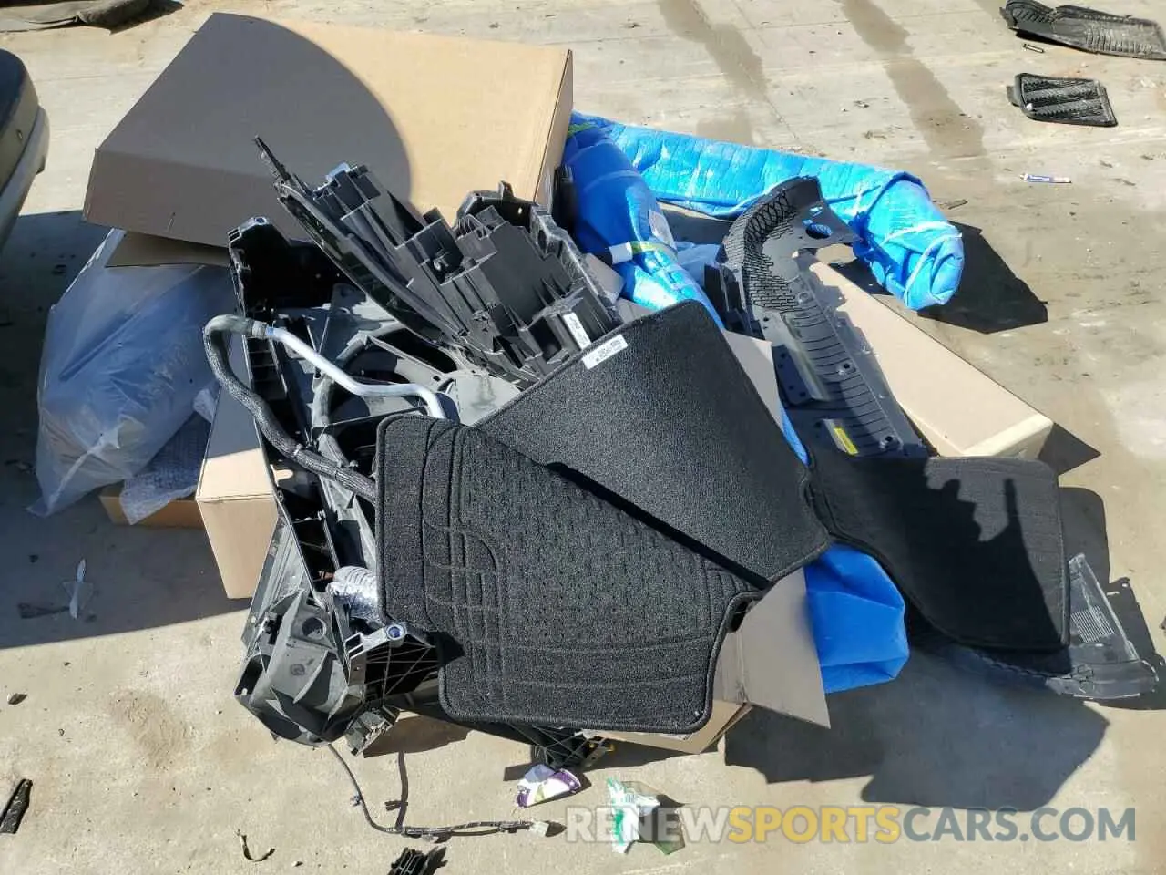 15 Photograph of a damaged car 1FMCU0E18PUA81072 FORD ESCAPE 2023