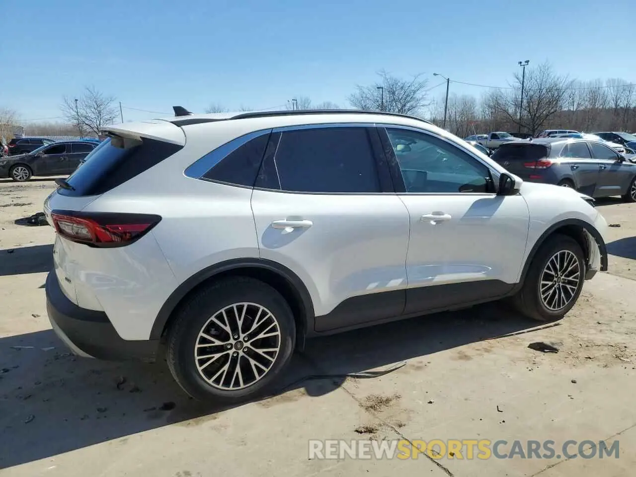 3 Photograph of a damaged car 1FMCU0E18PUA81072 FORD ESCAPE 2023