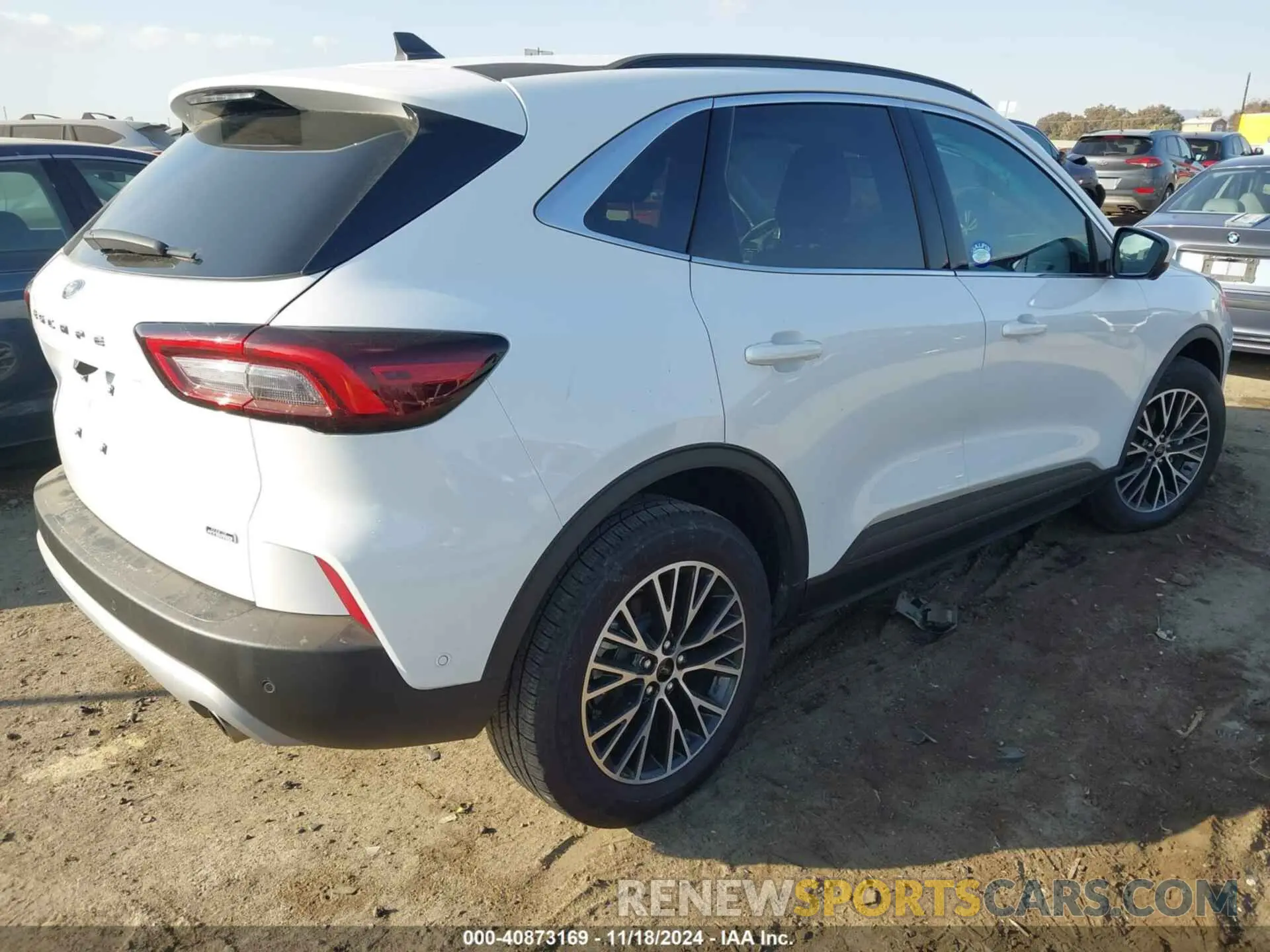 4 Photograph of a damaged car 1FMCU0E19PUA43883 FORD ESCAPE 2023