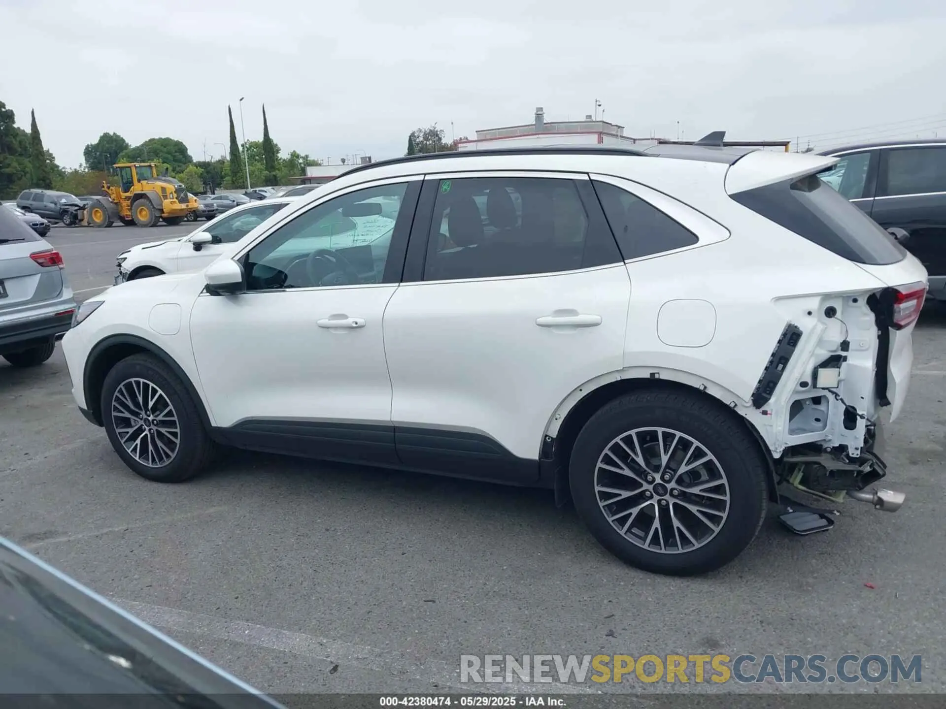 15 Photograph of a damaged car 1FMCU0E19PUB34796 FORD ESCAPE 2023