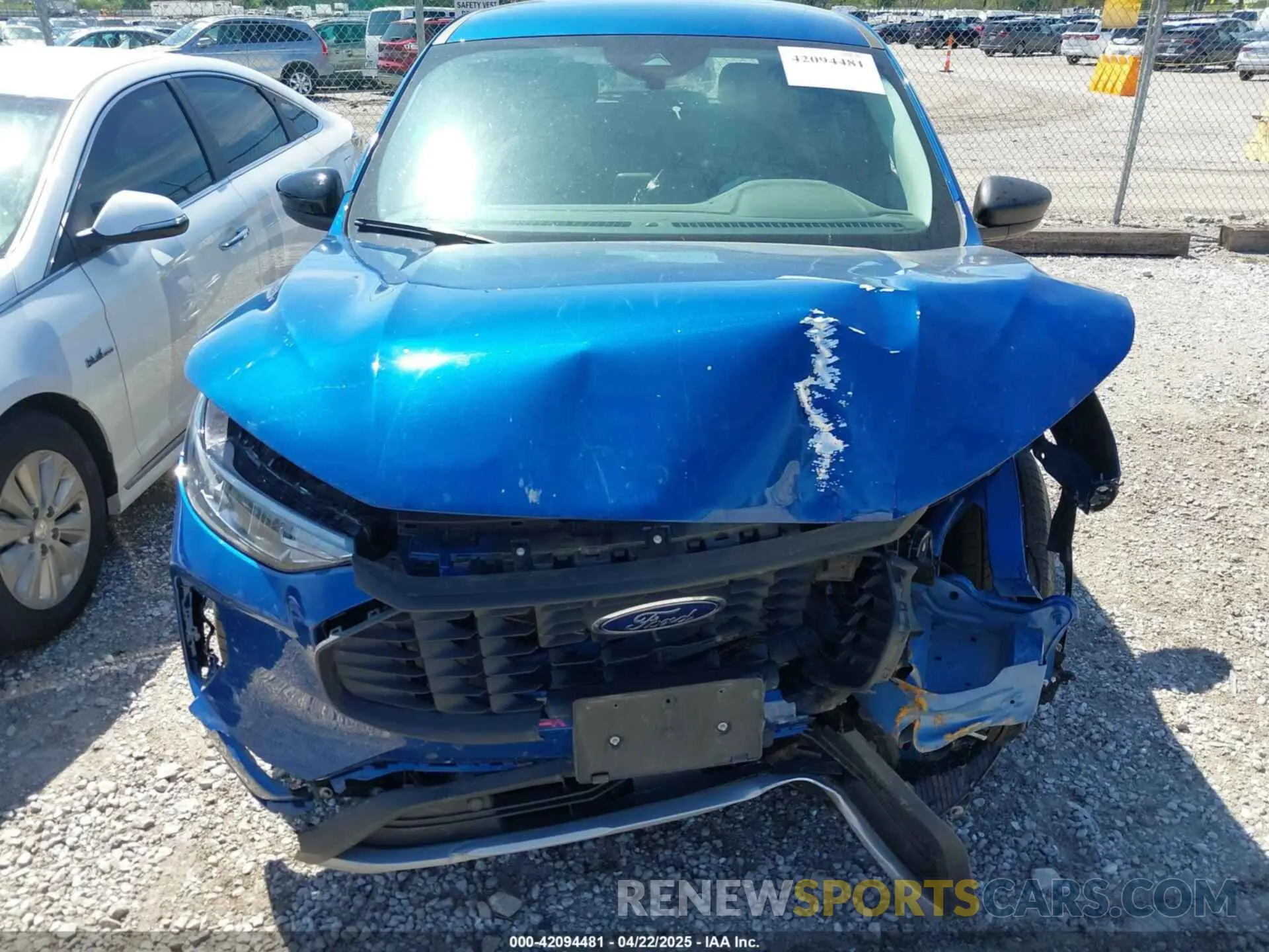 10 Photograph of a damaged car 1FMCU0FN0PUA15021 FORD ESCAPE 2023