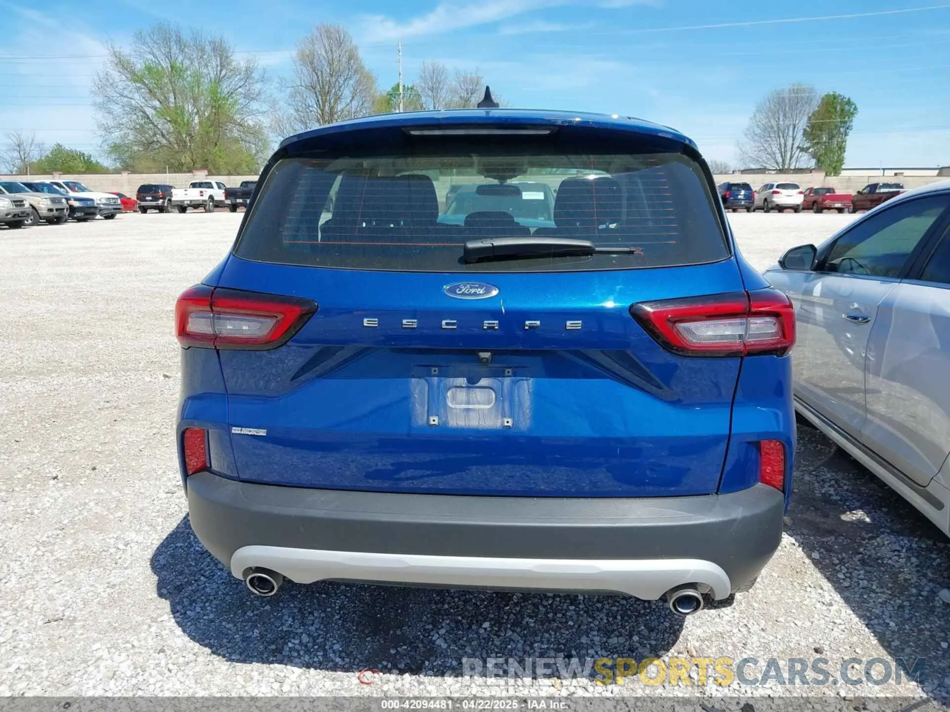 16 Photograph of a damaged car 1FMCU0FN0PUA15021 FORD ESCAPE 2023
