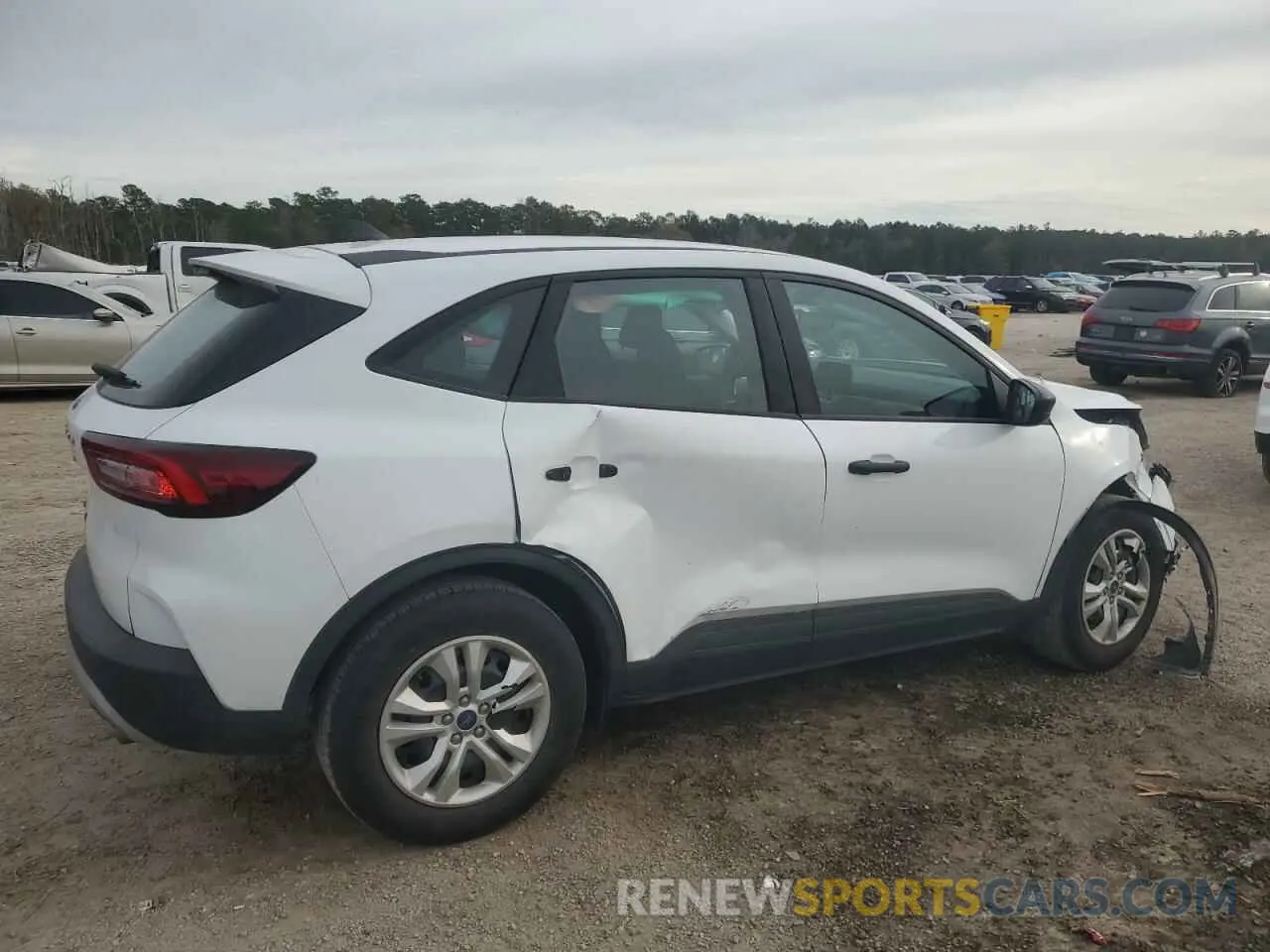 3 Photograph of a damaged car 1FMCU0FN0PUA83836 FORD ESCAPE 2023