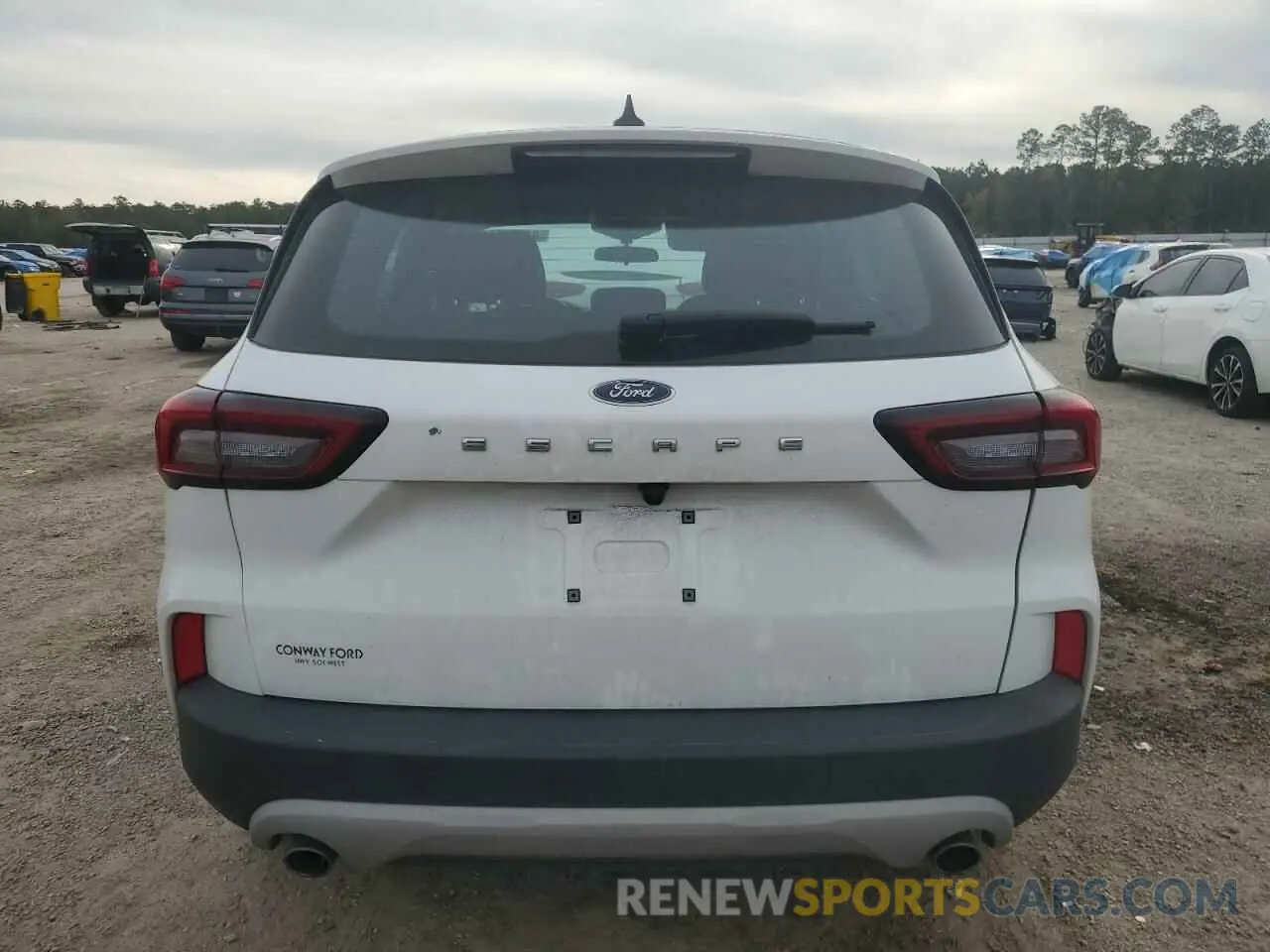 6 Photograph of a damaged car 1FMCU0FN0PUA83836 FORD ESCAPE 2023