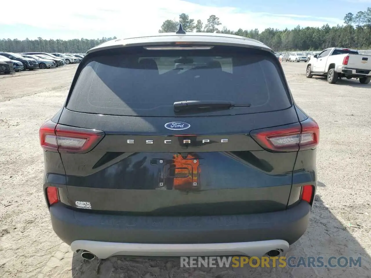 6 Photograph of a damaged car 1FMCU0FN3PUA15983 FORD ESCAPE 2023