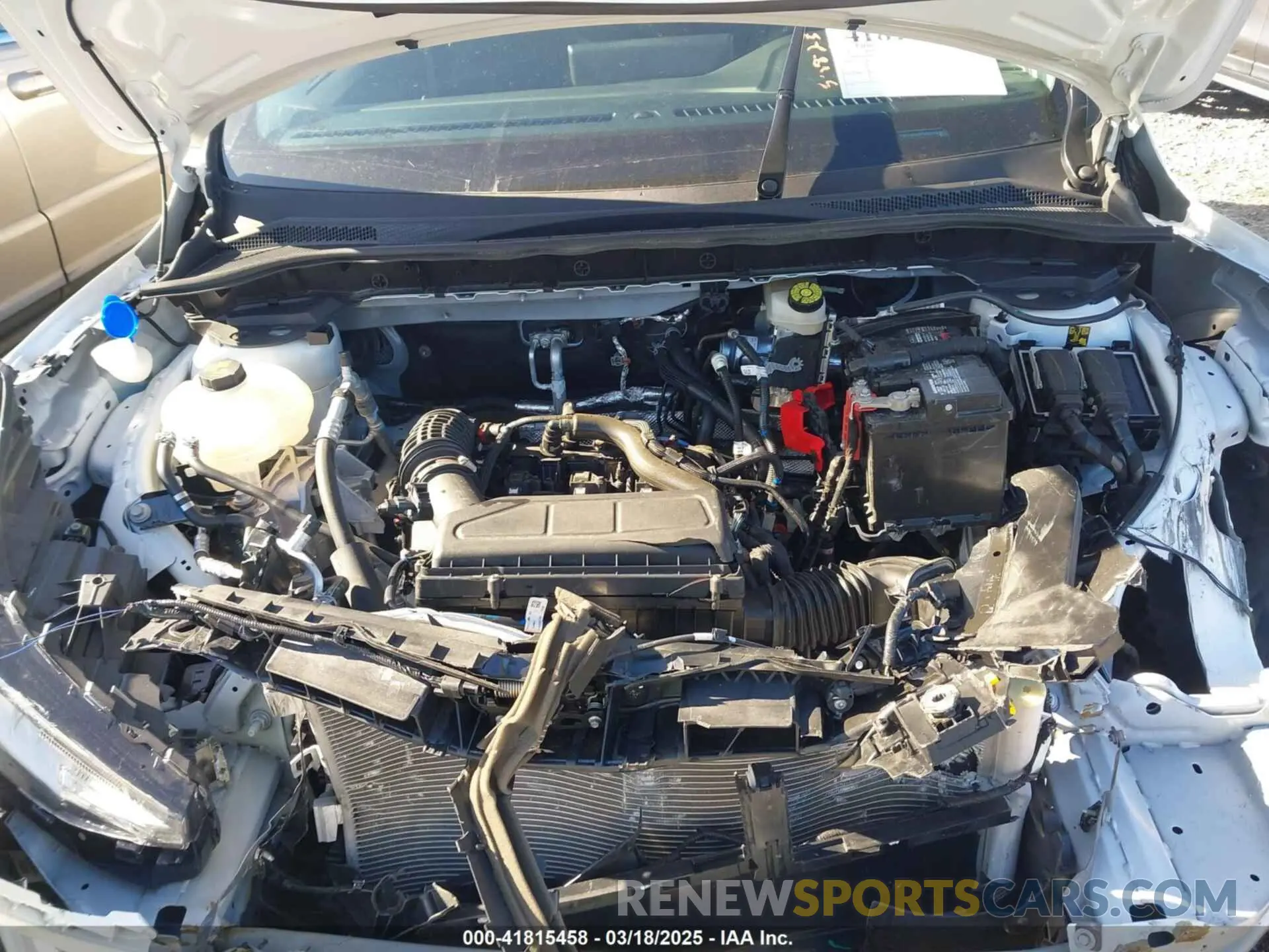 10 Photograph of a damaged car 1FMCU0GN0PUA52469 FORD ESCAPE 2023