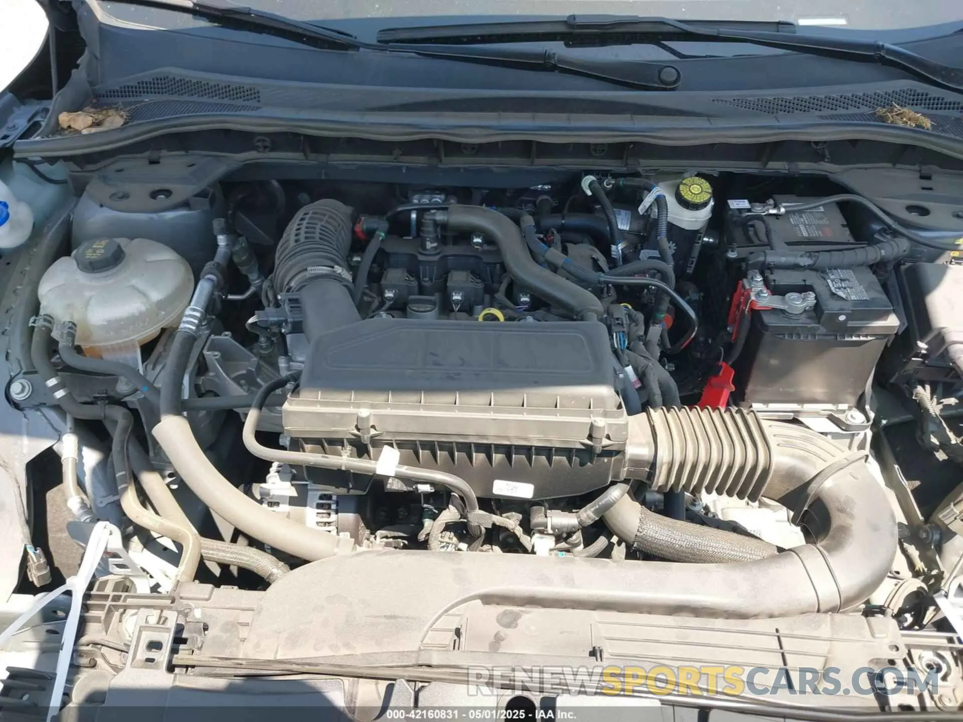 10 Photograph of a damaged car 1FMCU0GN2PUB35708 FORD ESCAPE 2023