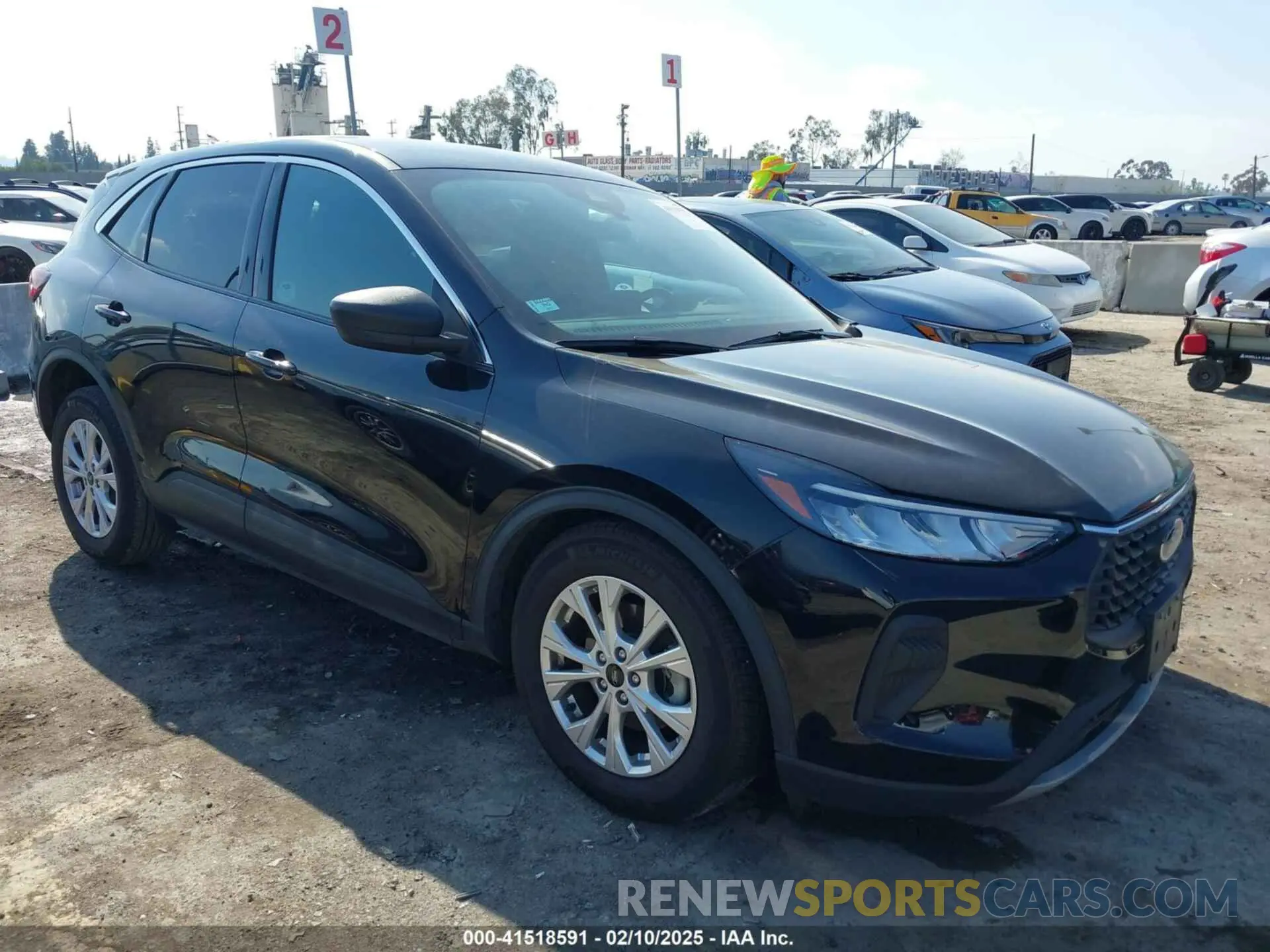 1 Photograph of a damaged car 1FMCU0GN6PUA85377 FORD ESCAPE 2023