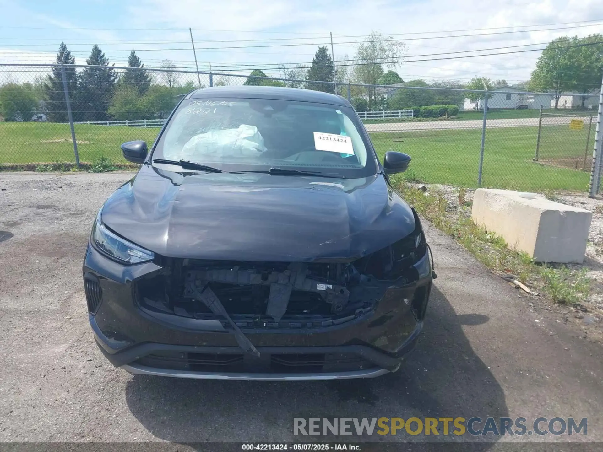 12 Photograph of a damaged car 1FMCU0GN8PUA08221 FORD ESCAPE 2023