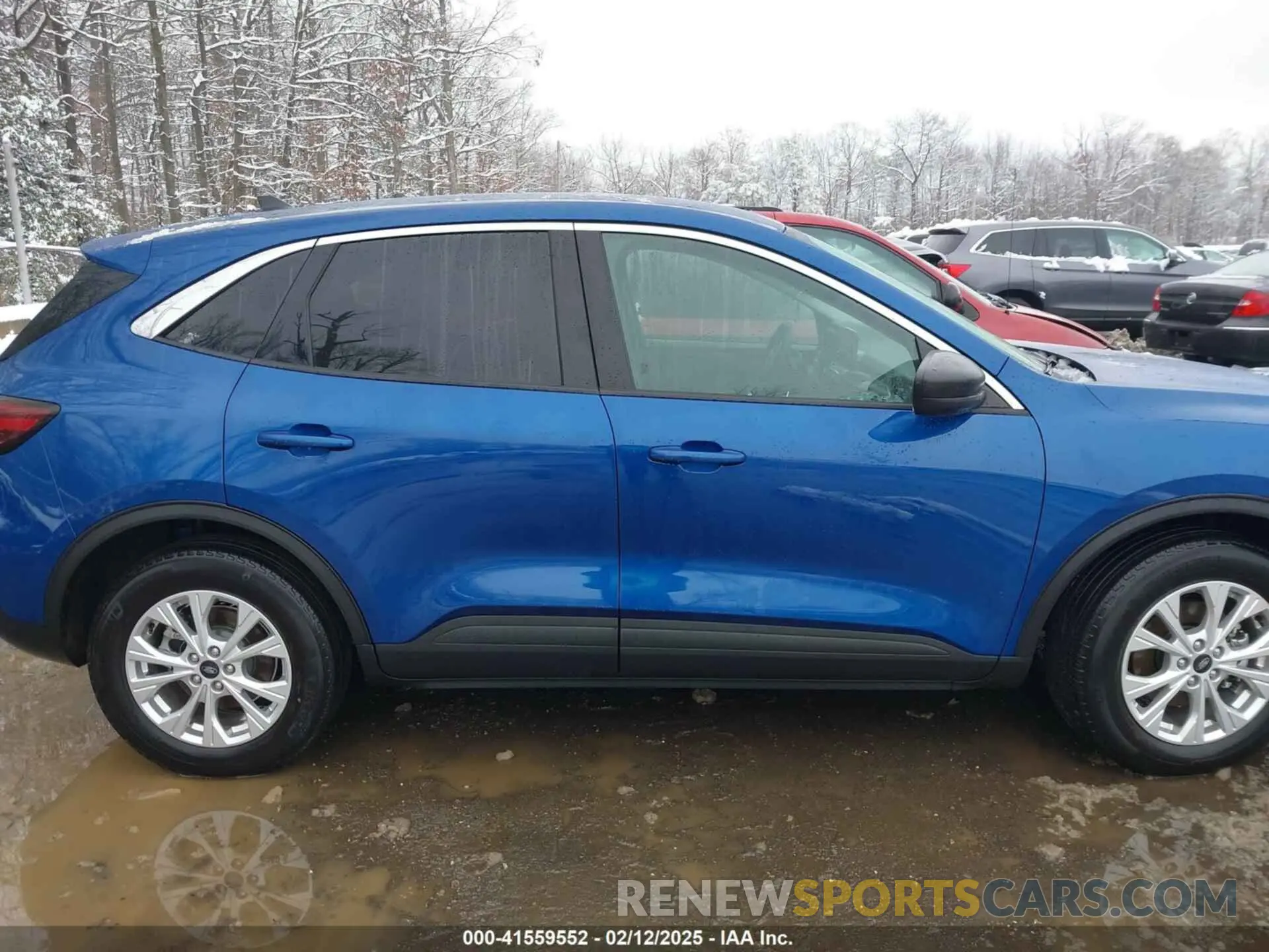 13 Photograph of a damaged car 1FMCU0GN8PUA75076 FORD ESCAPE 2023