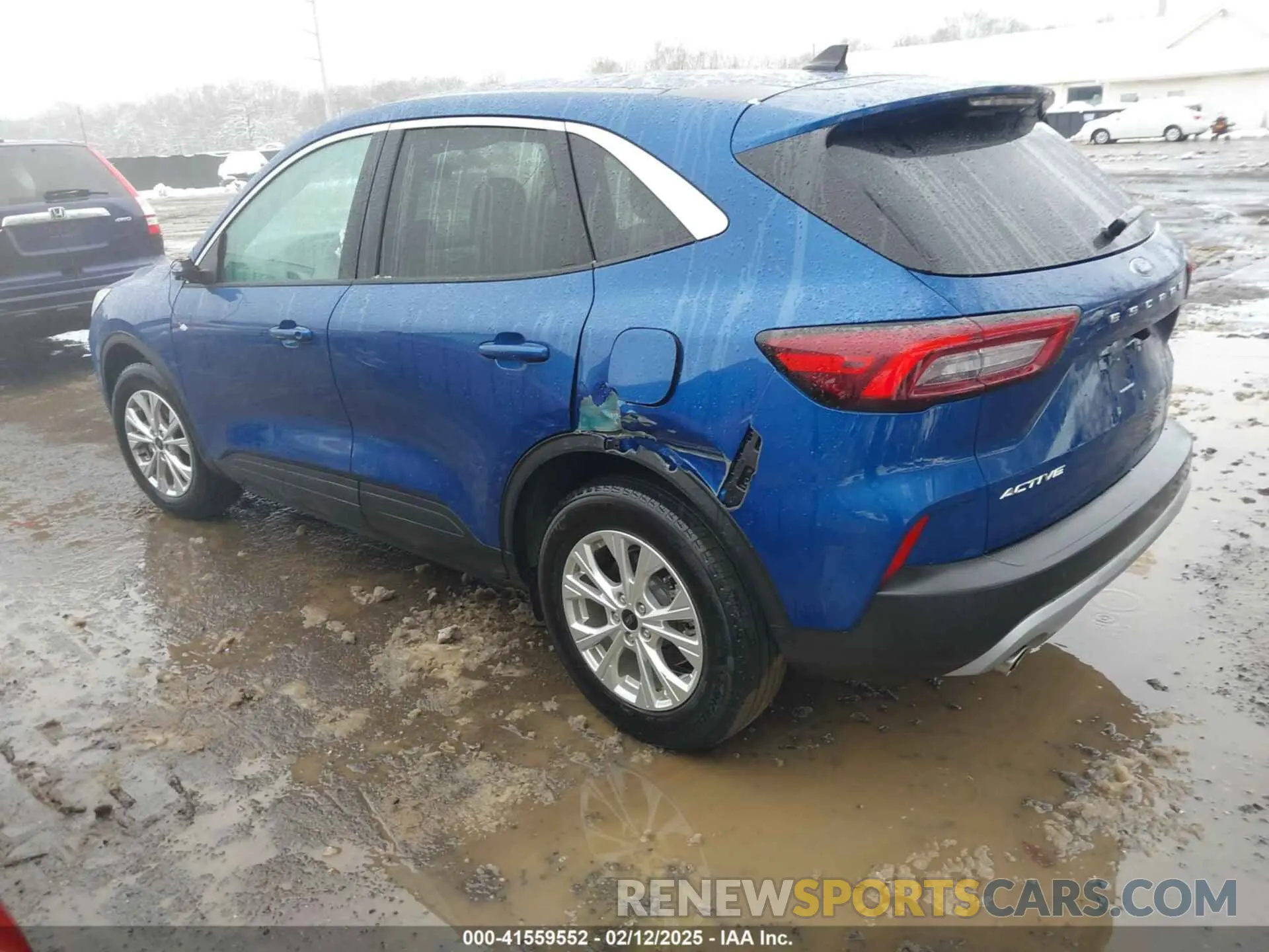 3 Photograph of a damaged car 1FMCU0GN8PUA75076 FORD ESCAPE 2023