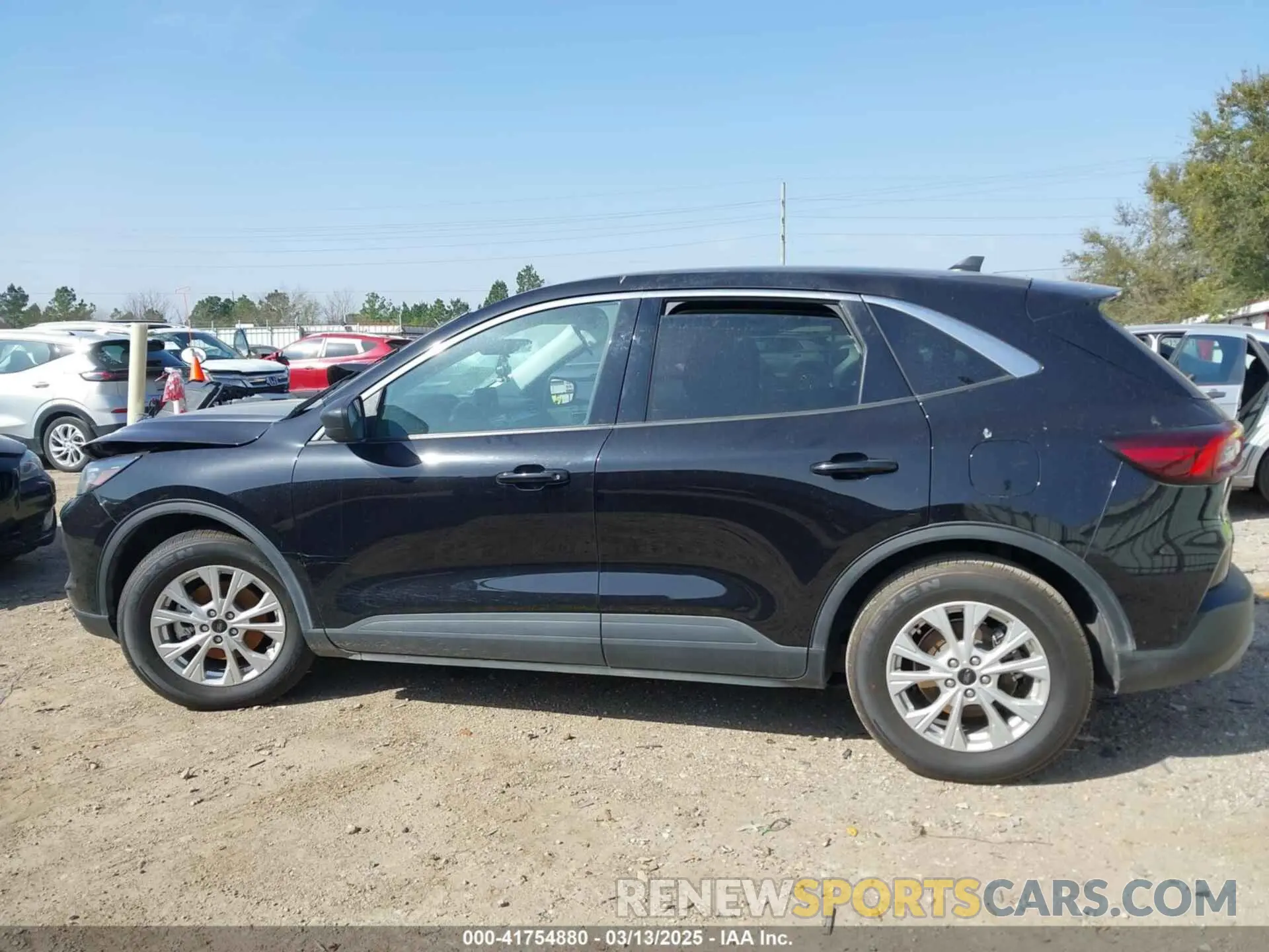 13 Photograph of a damaged car 1FMCU0GN8PUA76406 FORD ESCAPE 2023