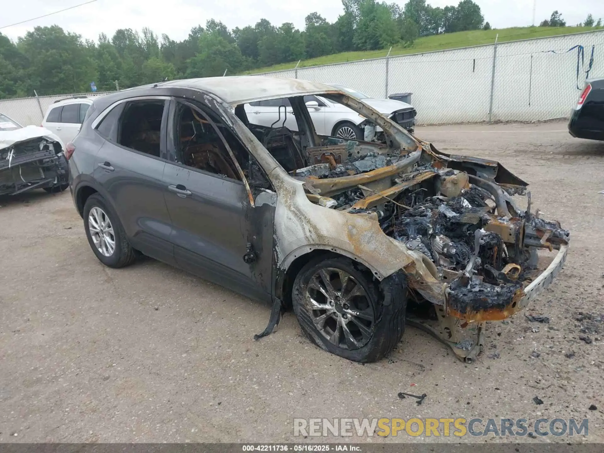 1 Photograph of a damaged car 1FMCU0GN8PUB04687 FORD ESCAPE 2023