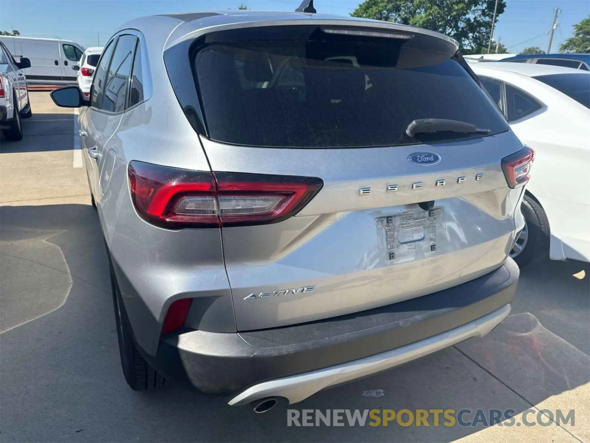 11 Photograph of a damaged car 1FMCU0GN9PUA26310 FORD ESCAPE 2023