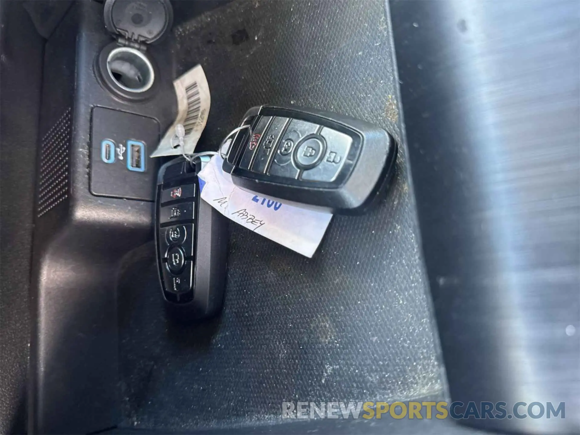 13 Photograph of a damaged car 1FMCU0GN9PUA26310 FORD ESCAPE 2023