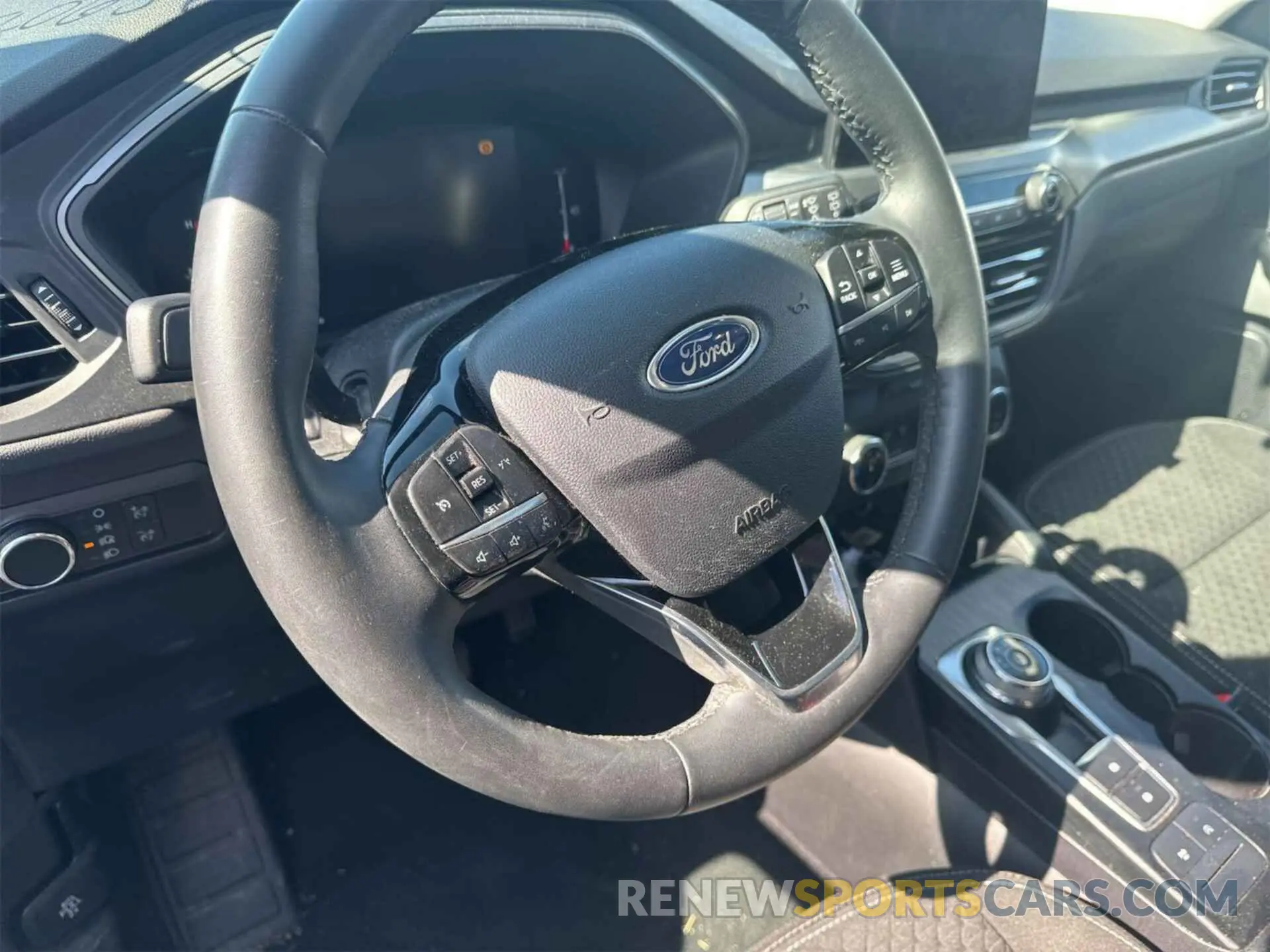 15 Photograph of a damaged car 1FMCU0GN9PUA26310 FORD ESCAPE 2023