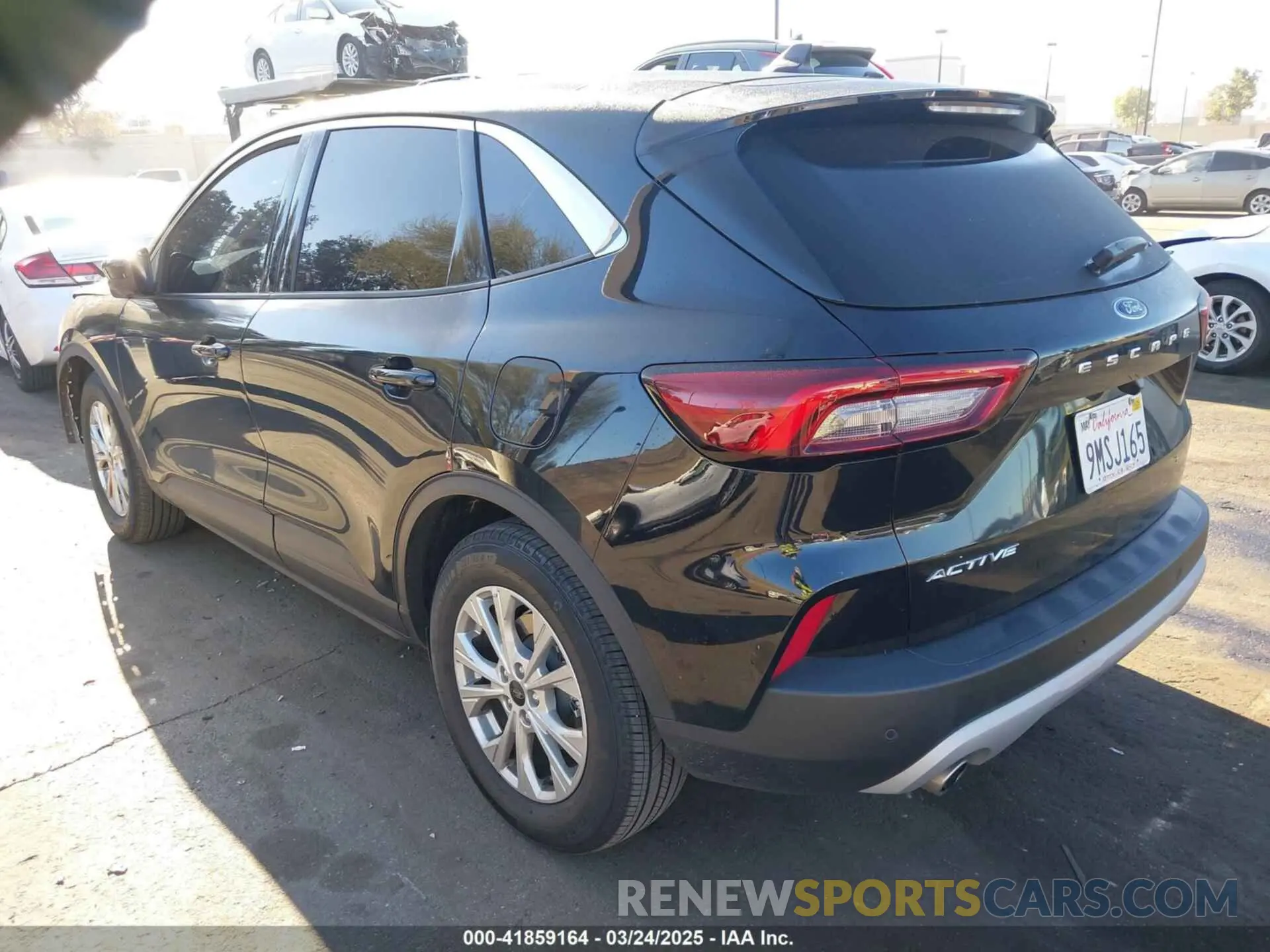 3 Photograph of a damaged car 1FMCU0GN9PUB12426 FORD ESCAPE 2023