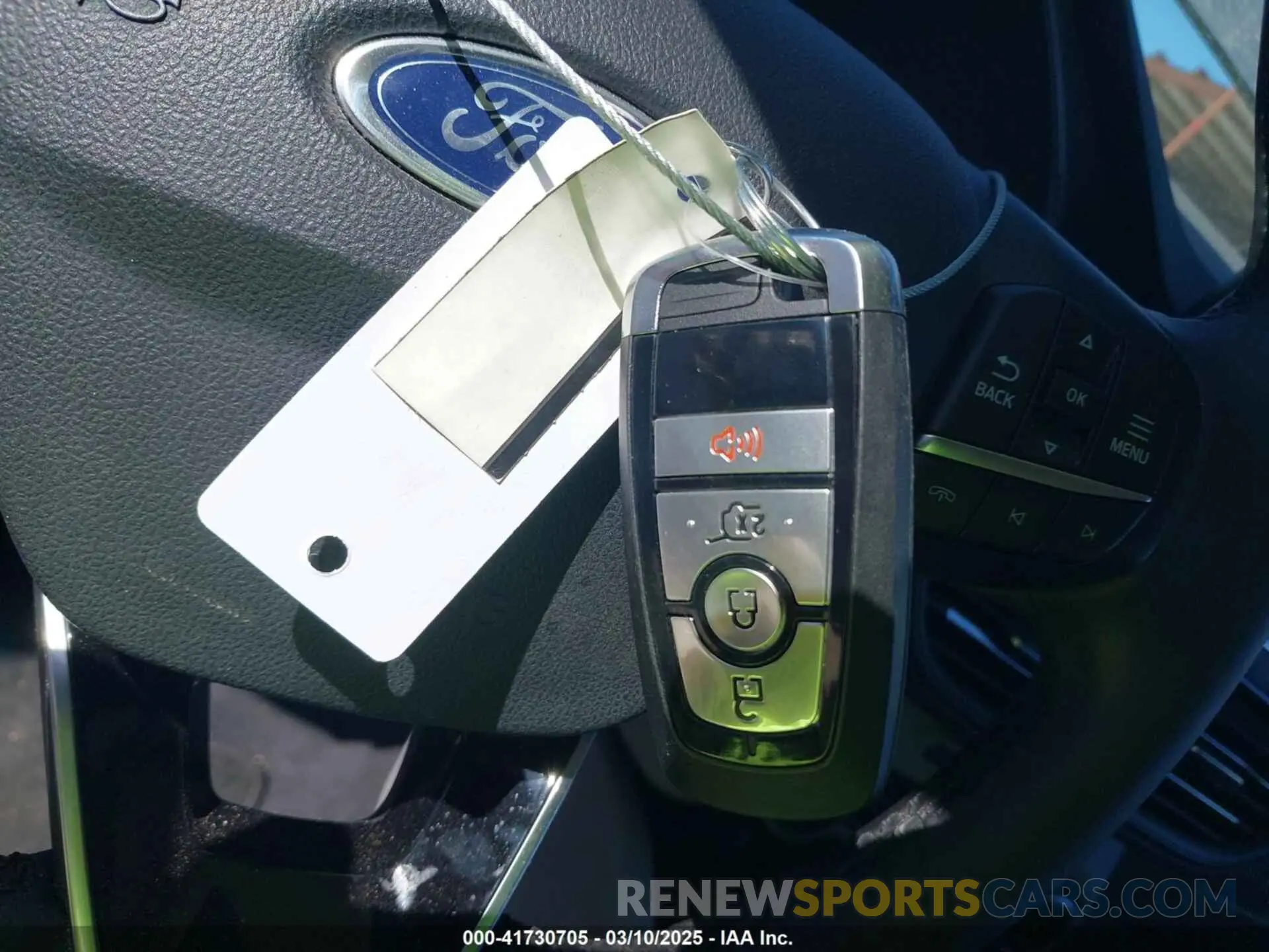 11 Photograph of a damaged car 1FMCU0GN9PUB35527 FORD ESCAPE 2023