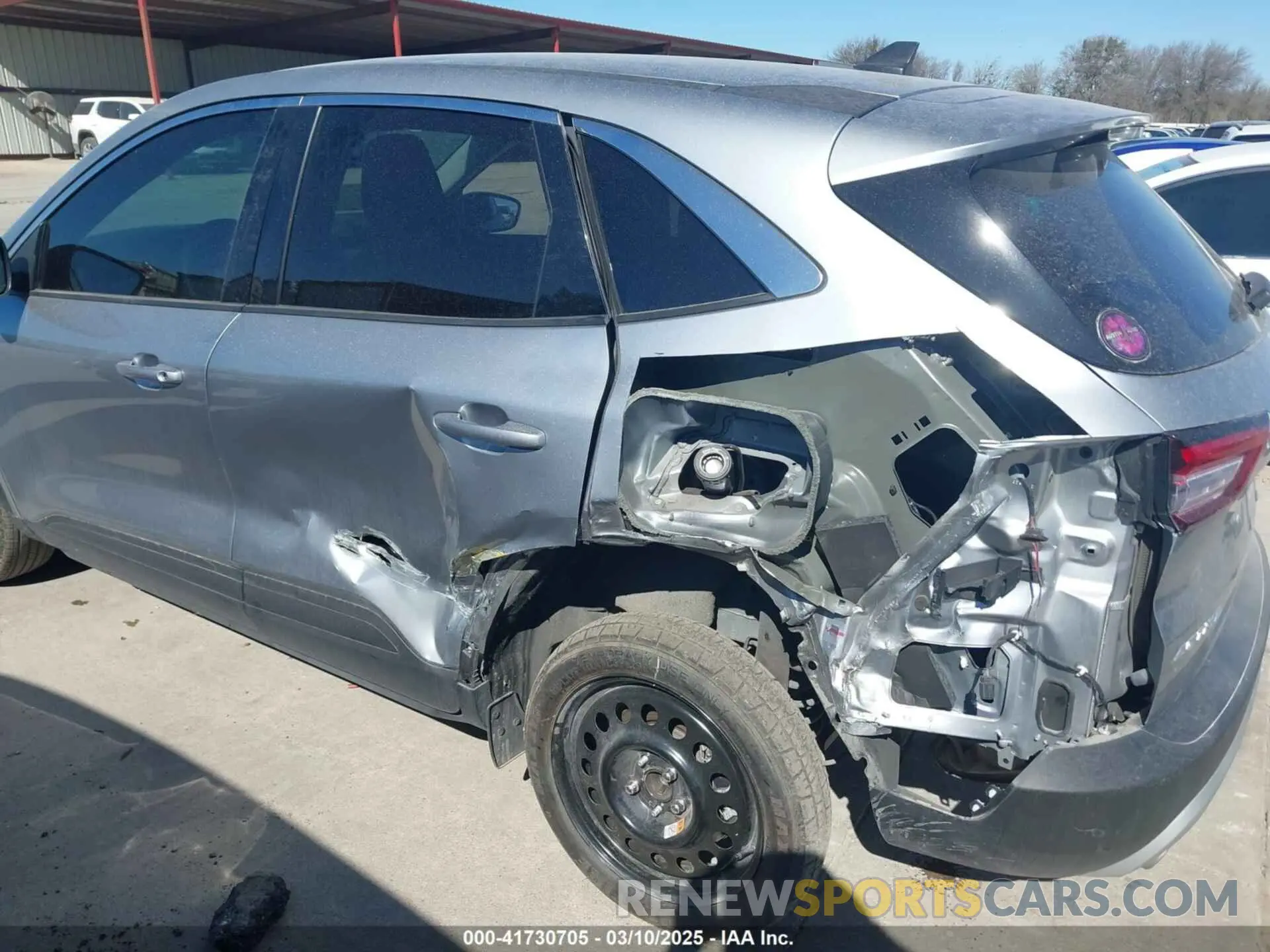 6 Photograph of a damaged car 1FMCU0GN9PUB35527 FORD ESCAPE 2023