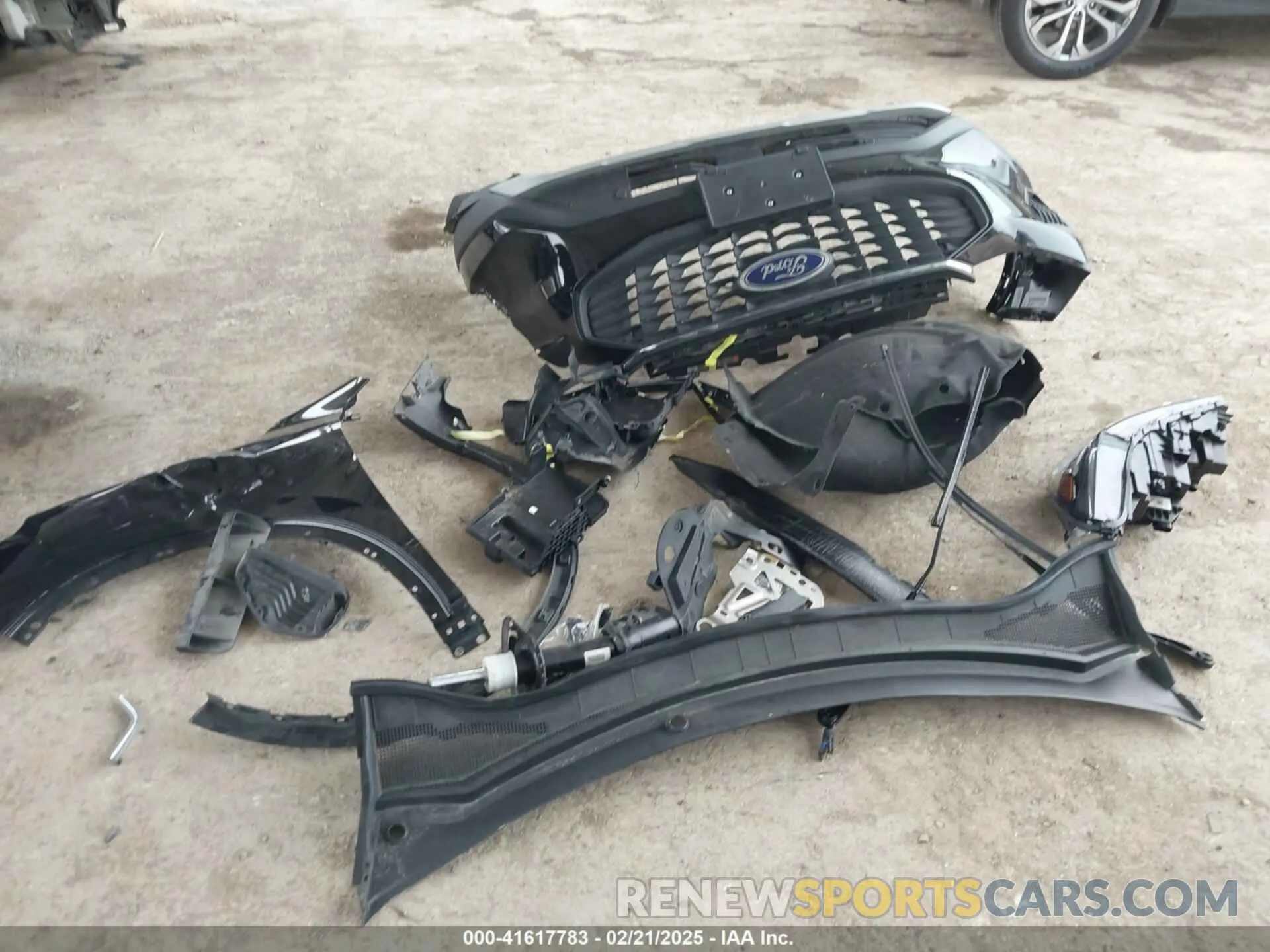 12 Photograph of a damaged car 1FMCU0GNXPUA08527 FORD ESCAPE 2023