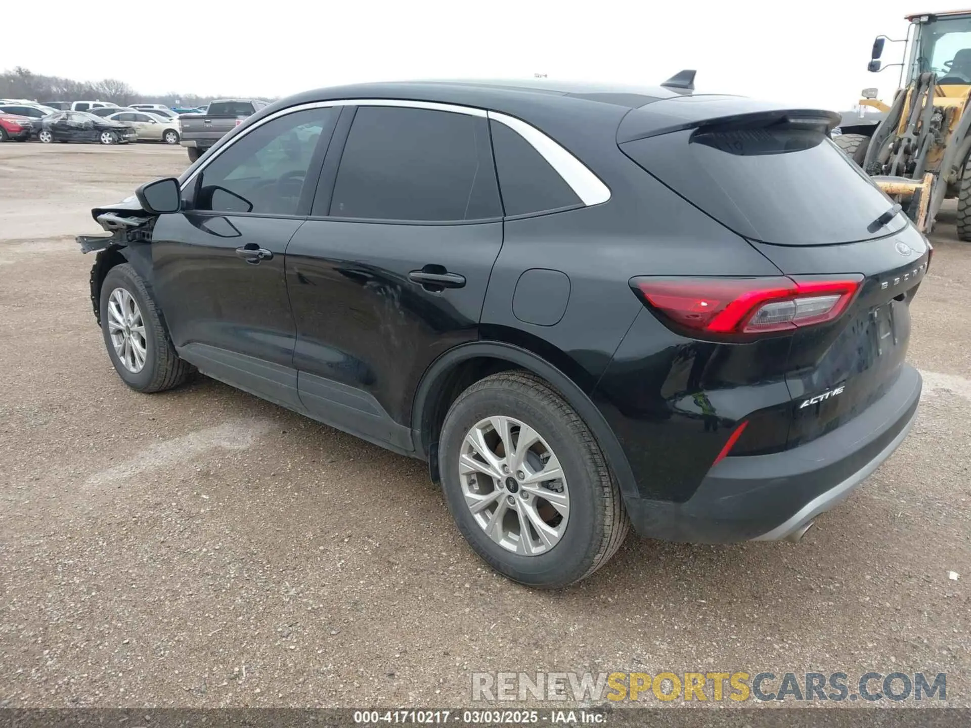 3 Photograph of a damaged car 1FMCU0GNXPUB08613 FORD ESCAPE 2023