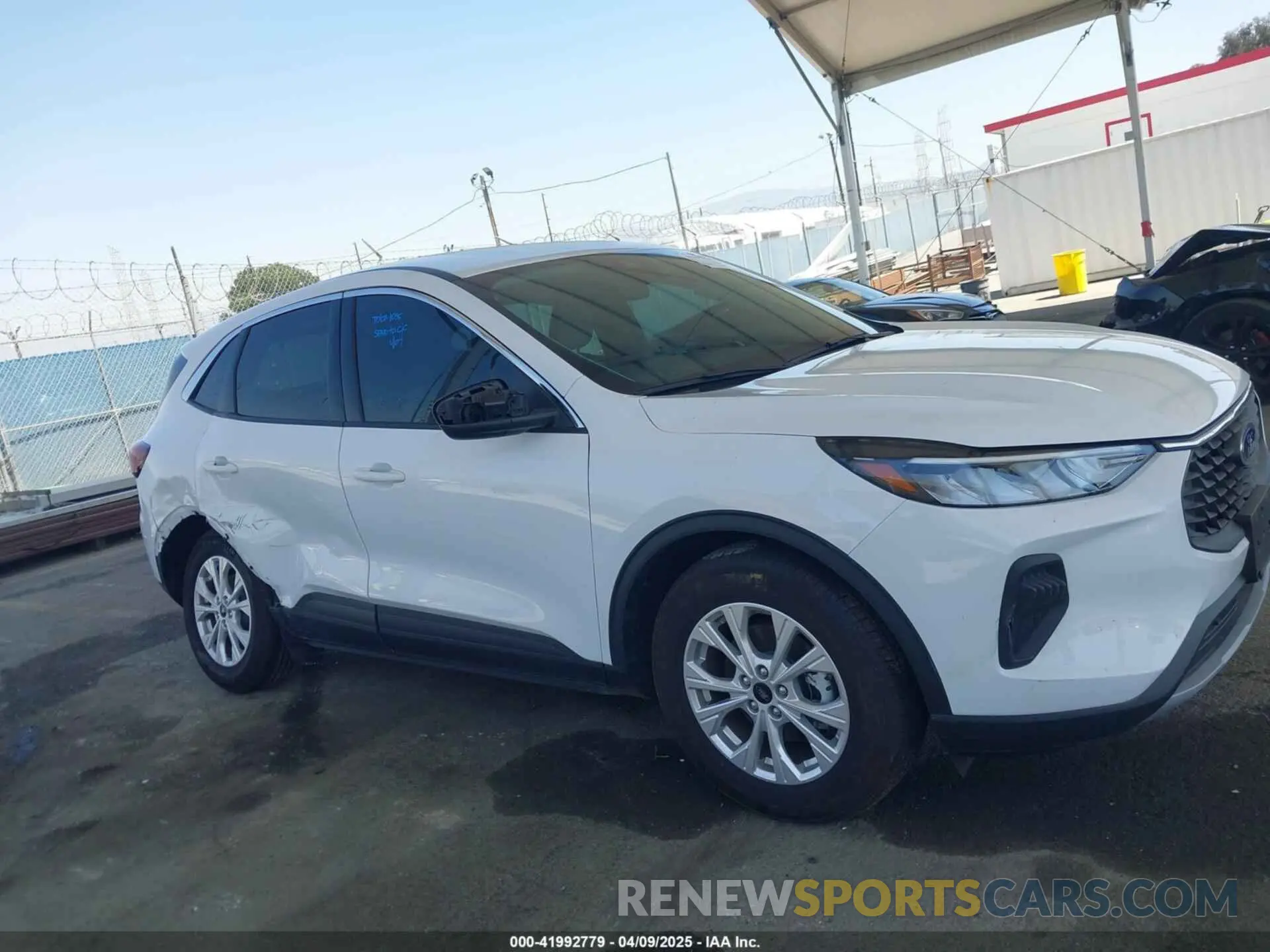 13 Photograph of a damaged car 1FMCU0GZ1PUA68618 FORD ESCAPE 2023