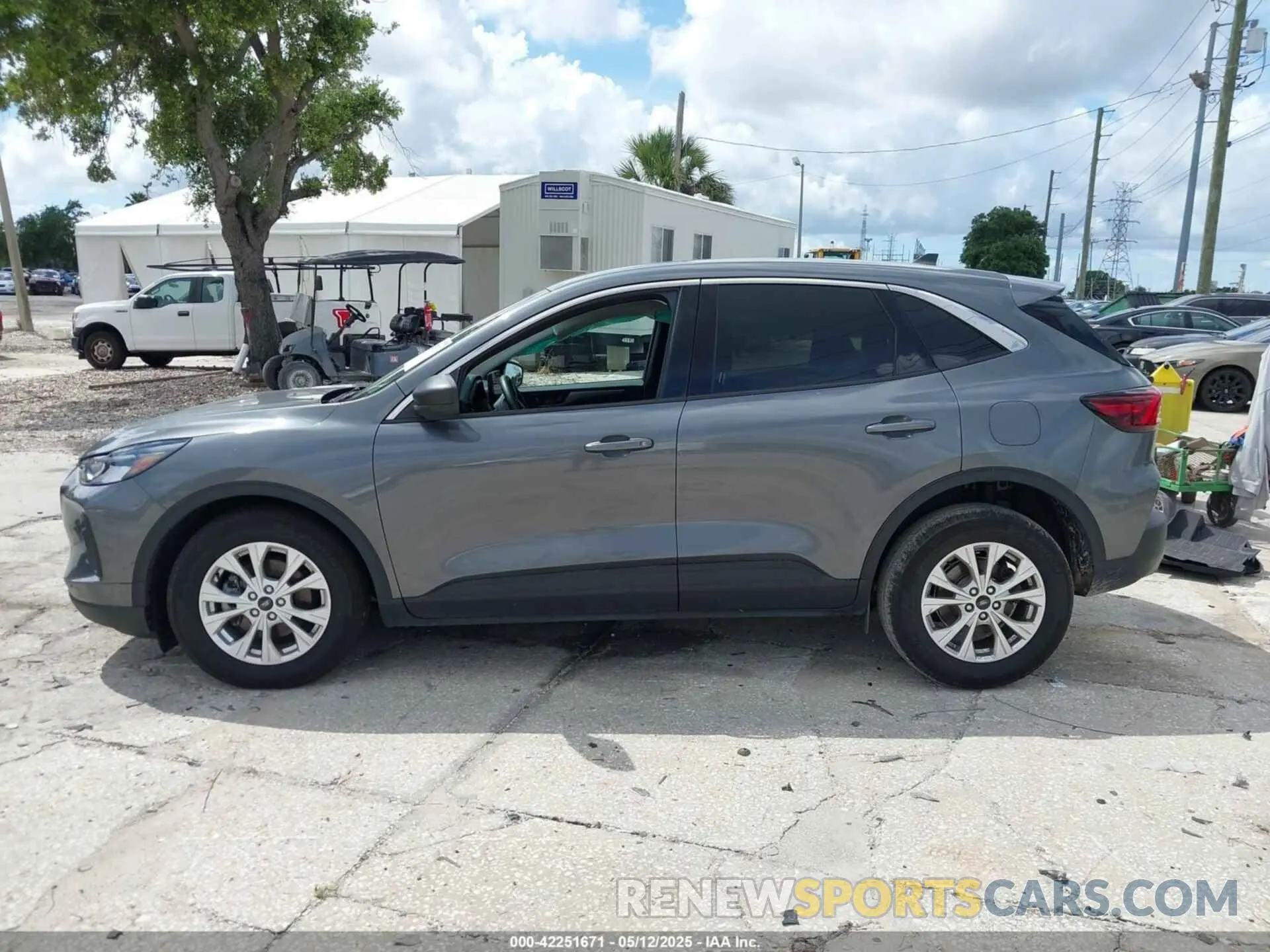 14 Photograph of a damaged car 1FMCU0GZ4PUA79581 FORD ESCAPE 2023