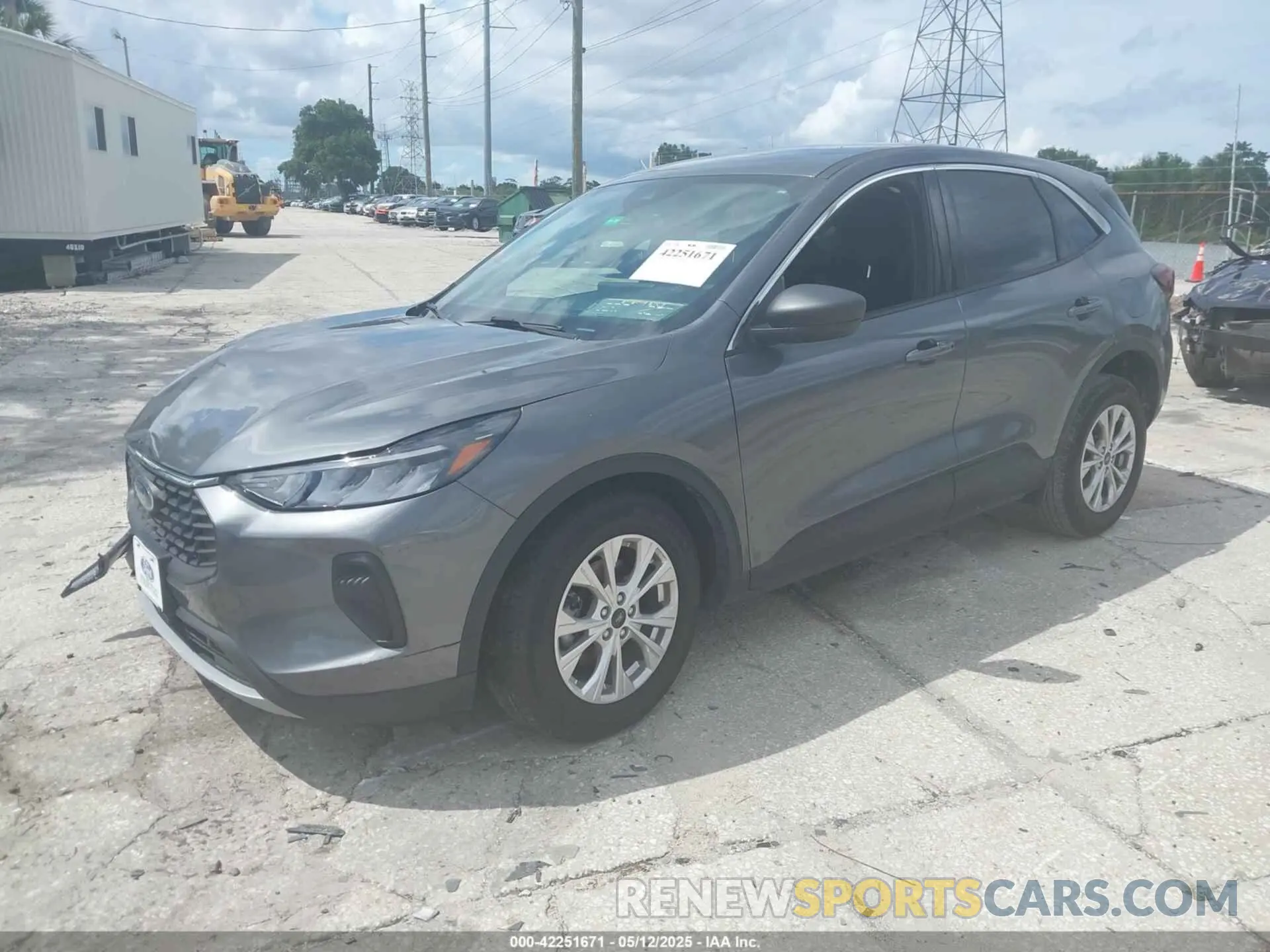 2 Photograph of a damaged car 1FMCU0GZ4PUA79581 FORD ESCAPE 2023