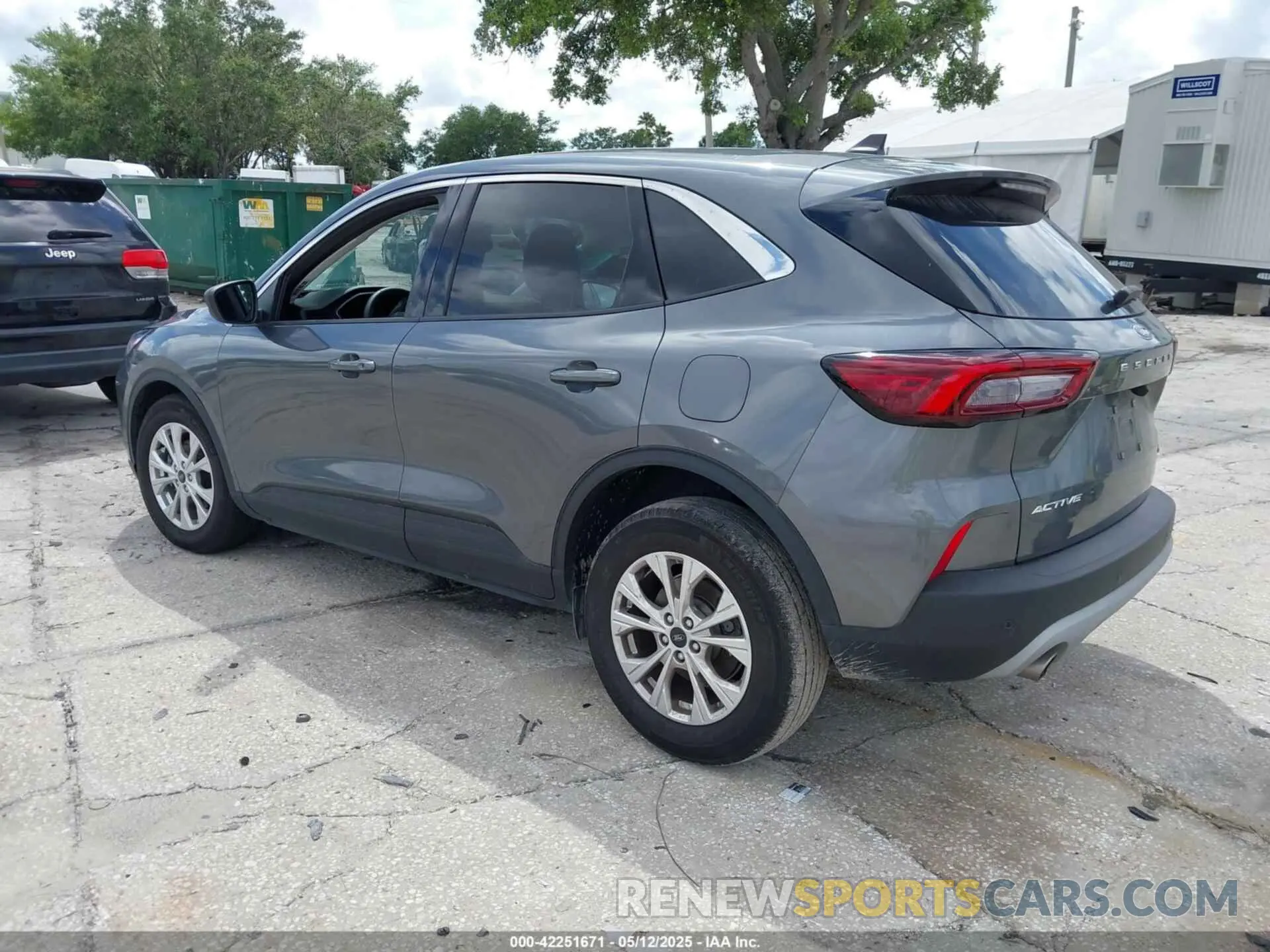 3 Photograph of a damaged car 1FMCU0GZ4PUA79581 FORD ESCAPE 2023