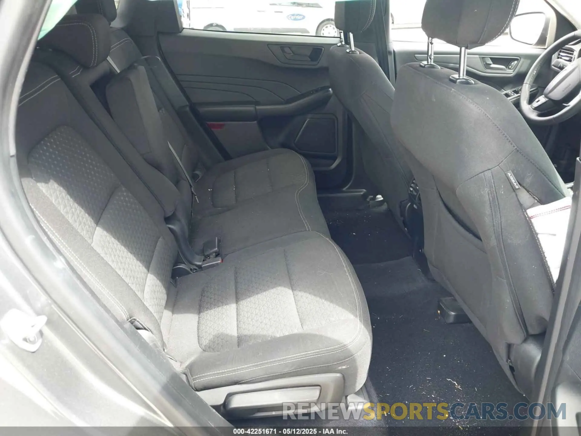 8 Photograph of a damaged car 1FMCU0GZ4PUA79581 FORD ESCAPE 2023
