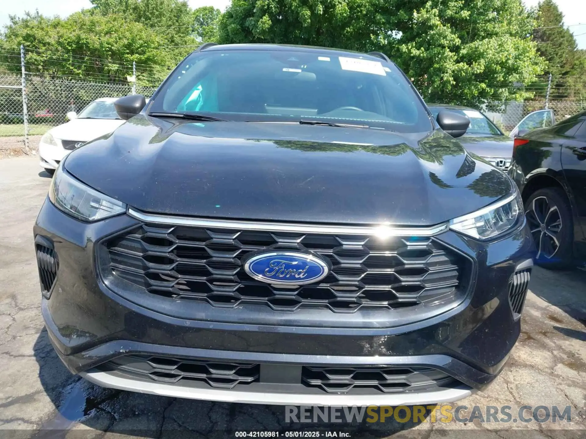 12 Photograph of a damaged car 1FMCU0MN2PUB46678 FORD ESCAPE 2023