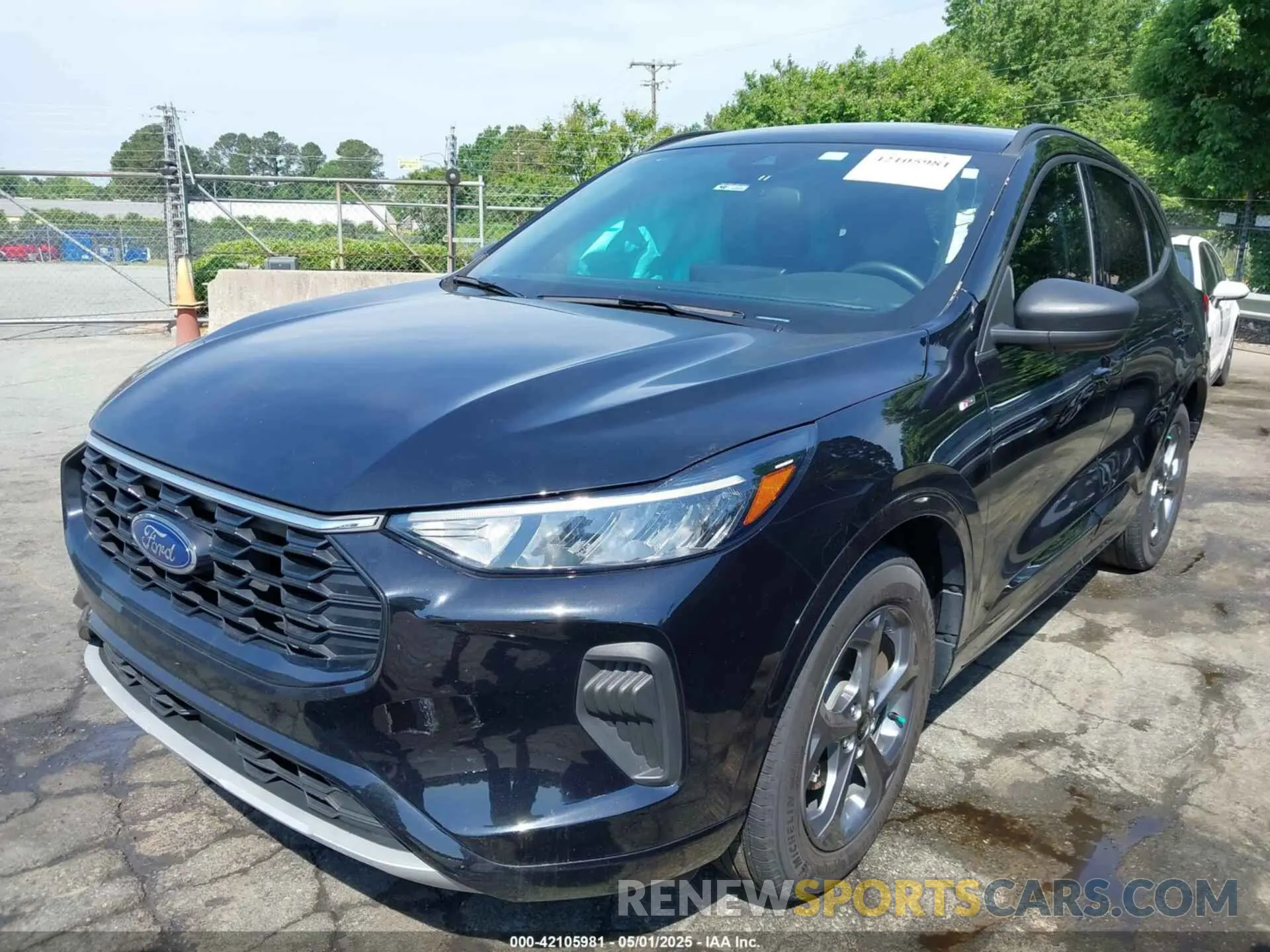 2 Photograph of a damaged car 1FMCU0MN2PUB46678 FORD ESCAPE 2023