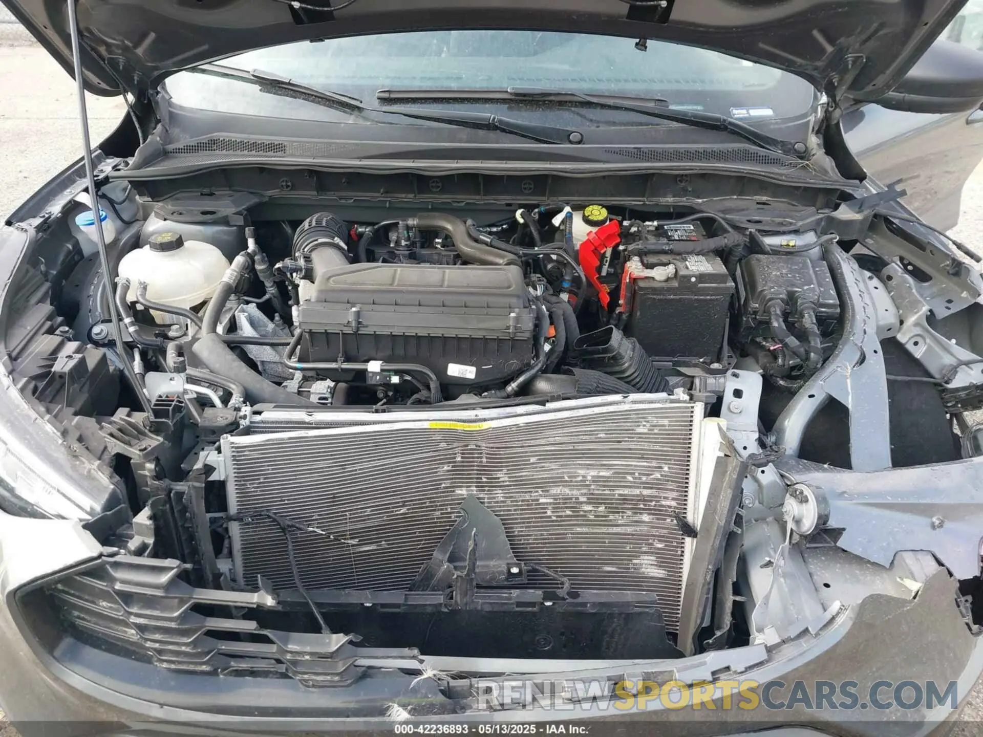 10 Photograph of a damaged car 1FMCU0MN3PUA27442 FORD ESCAPE 2023