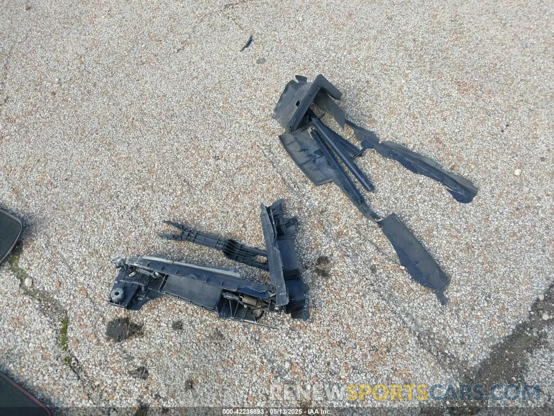 12 Photograph of a damaged car 1FMCU0MN3PUA27442 FORD ESCAPE 2023
