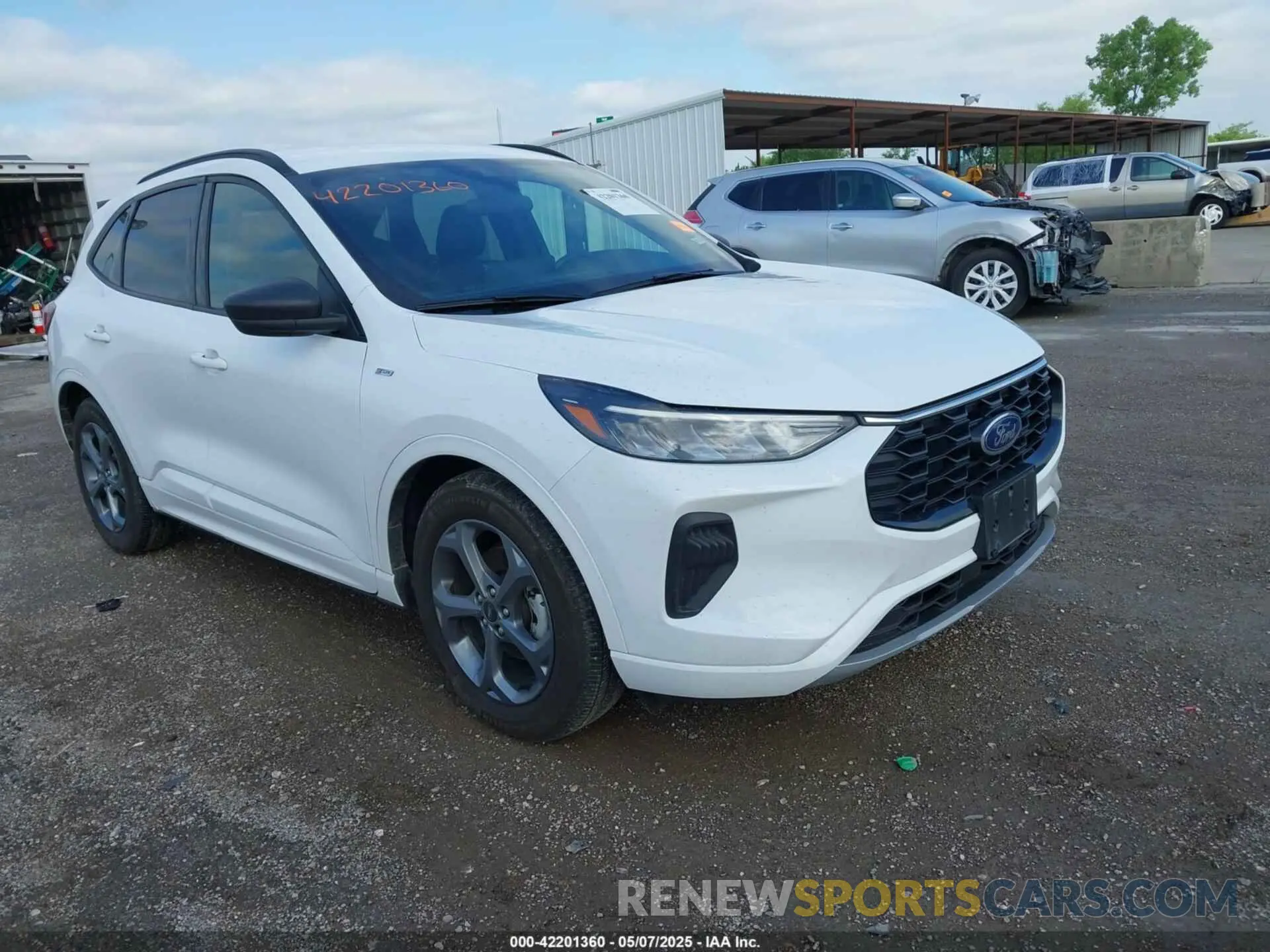 1 Photograph of a damaged car 1FMCU0MN4PUA70574 FORD ESCAPE 2023