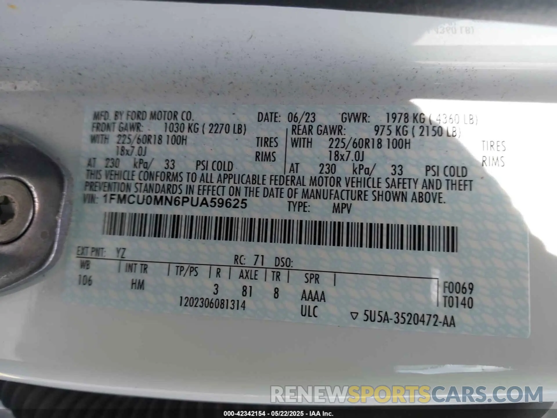 9 Photograph of a damaged car 1FMCU0MN6PUA59625 FORD ESCAPE 2023