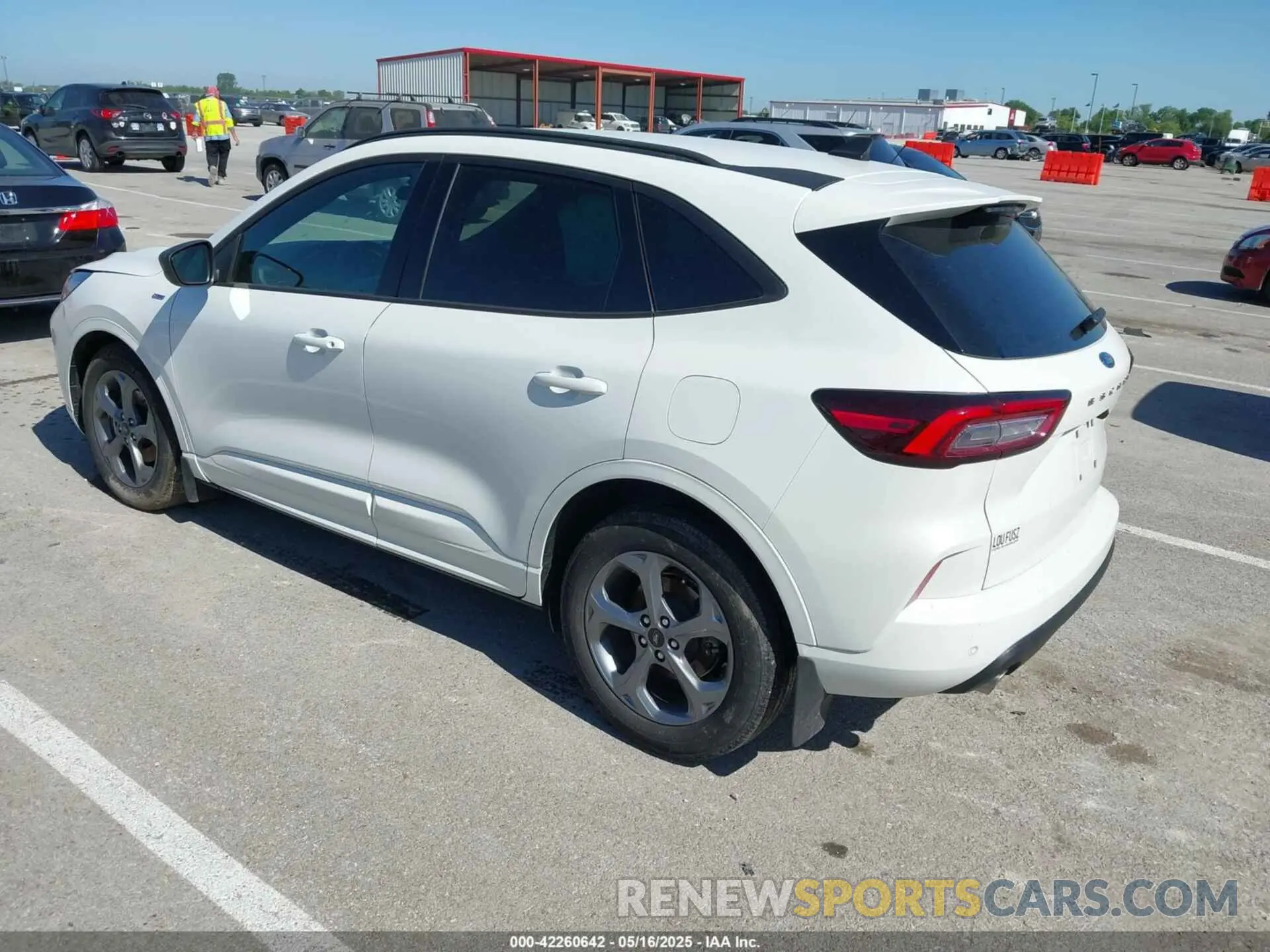 3 Photograph of a damaged car 1FMCU0MN6PUA73850 FORD ESCAPE 2023