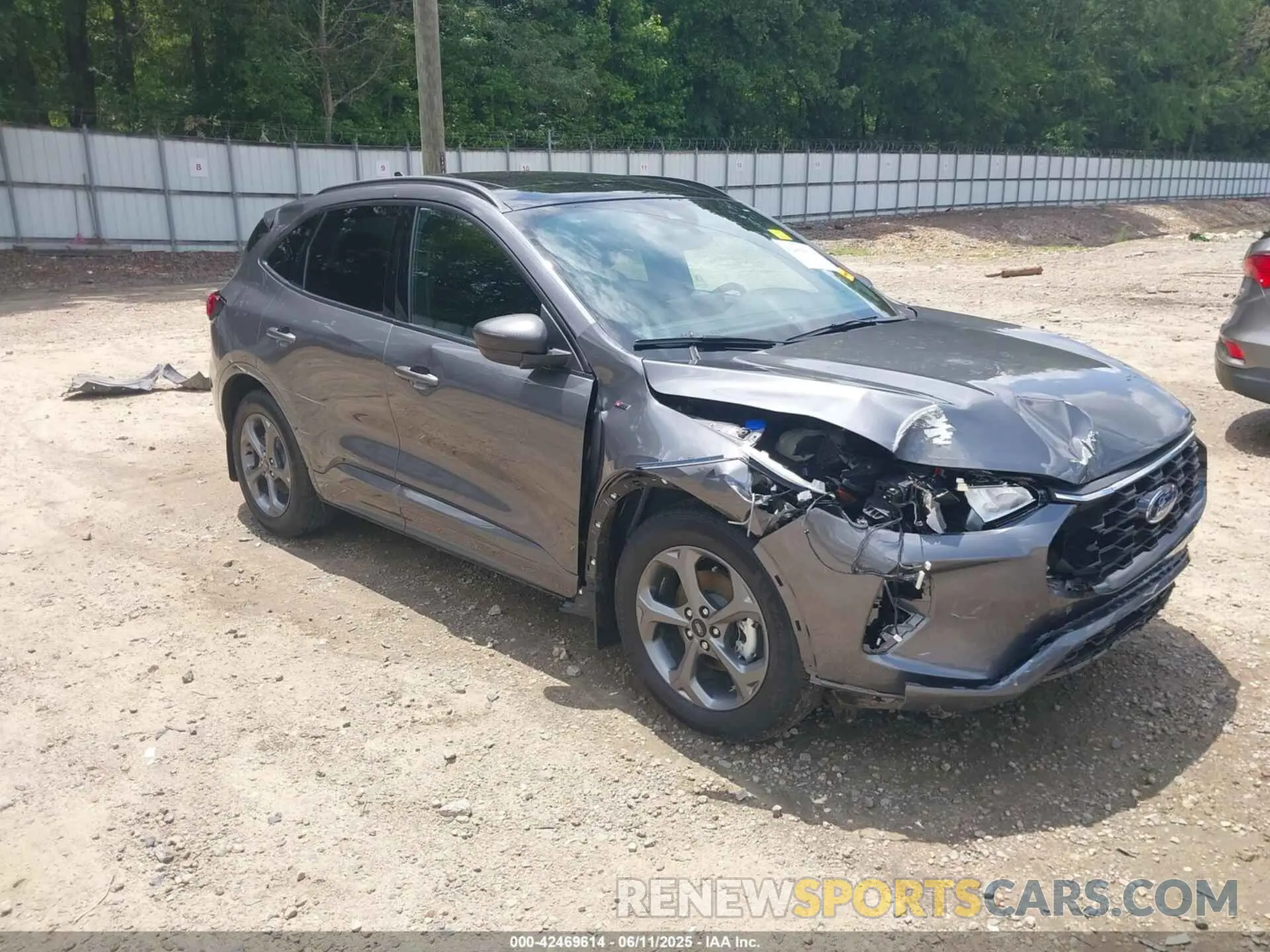 1 Photograph of a damaged car 1FMCU0MNXPUB11452 FORD ESCAPE 2023