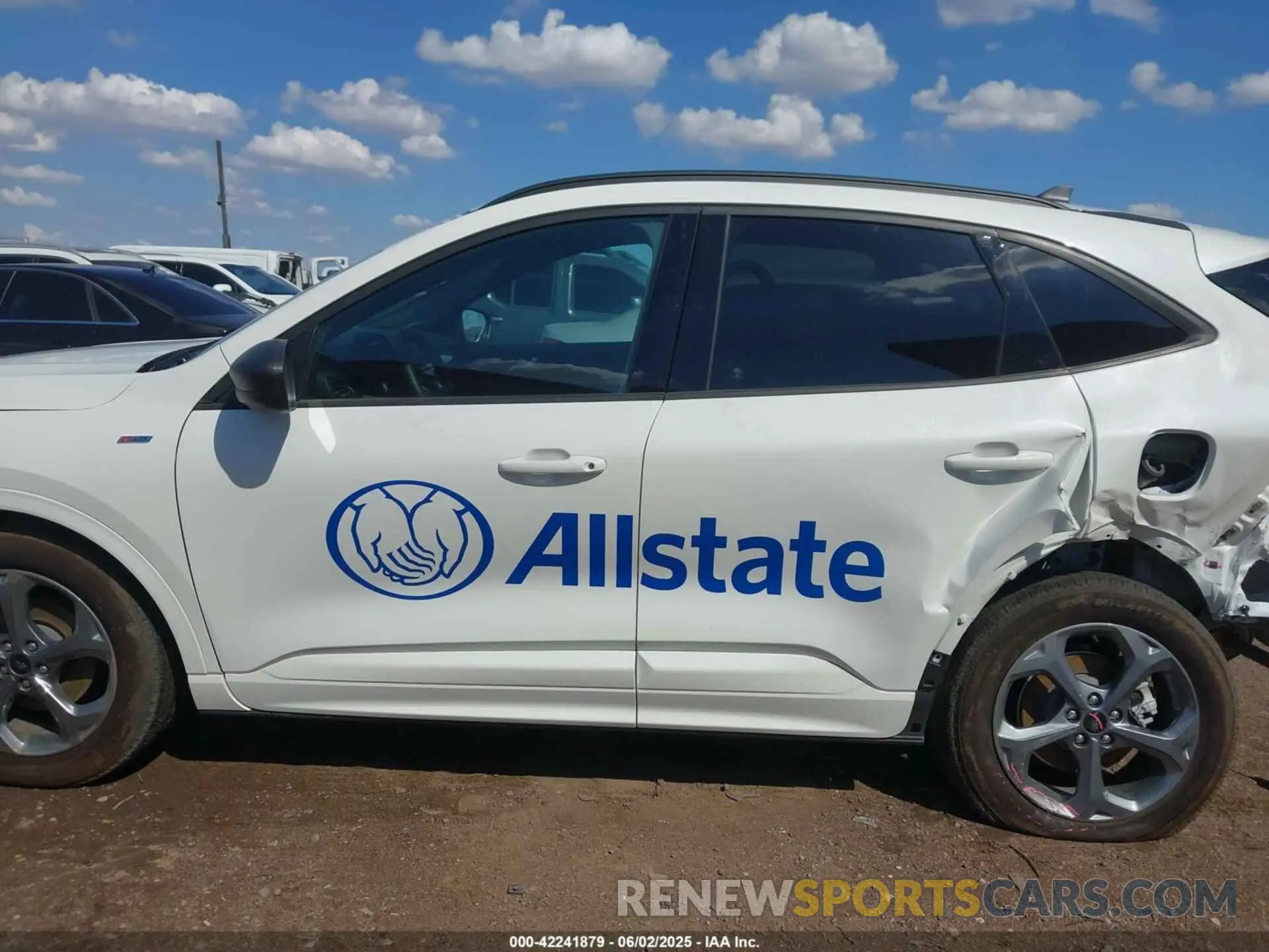 15 Photograph of a damaged car 1FMCU0MZ3PUB12512 FORD ESCAPE 2023
