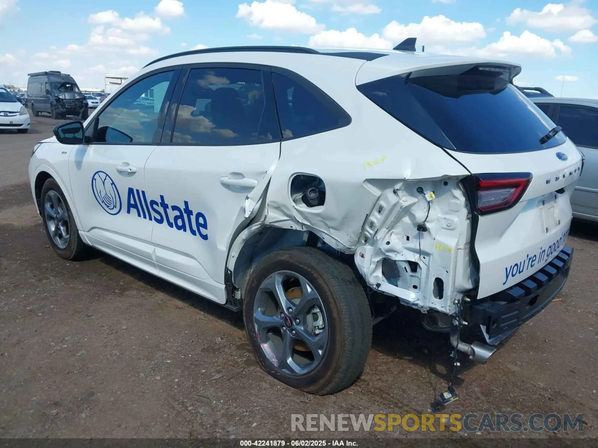 3 Photograph of a damaged car 1FMCU0MZ3PUB12512 FORD ESCAPE 2023