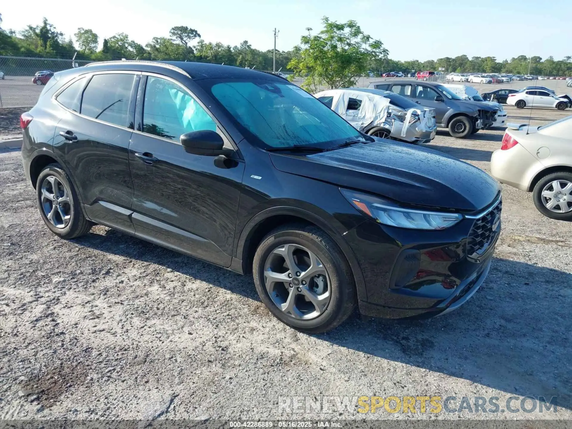 1 Photograph of a damaged car 1FMCU0MZ9PUA29067 FORD ESCAPE 2023