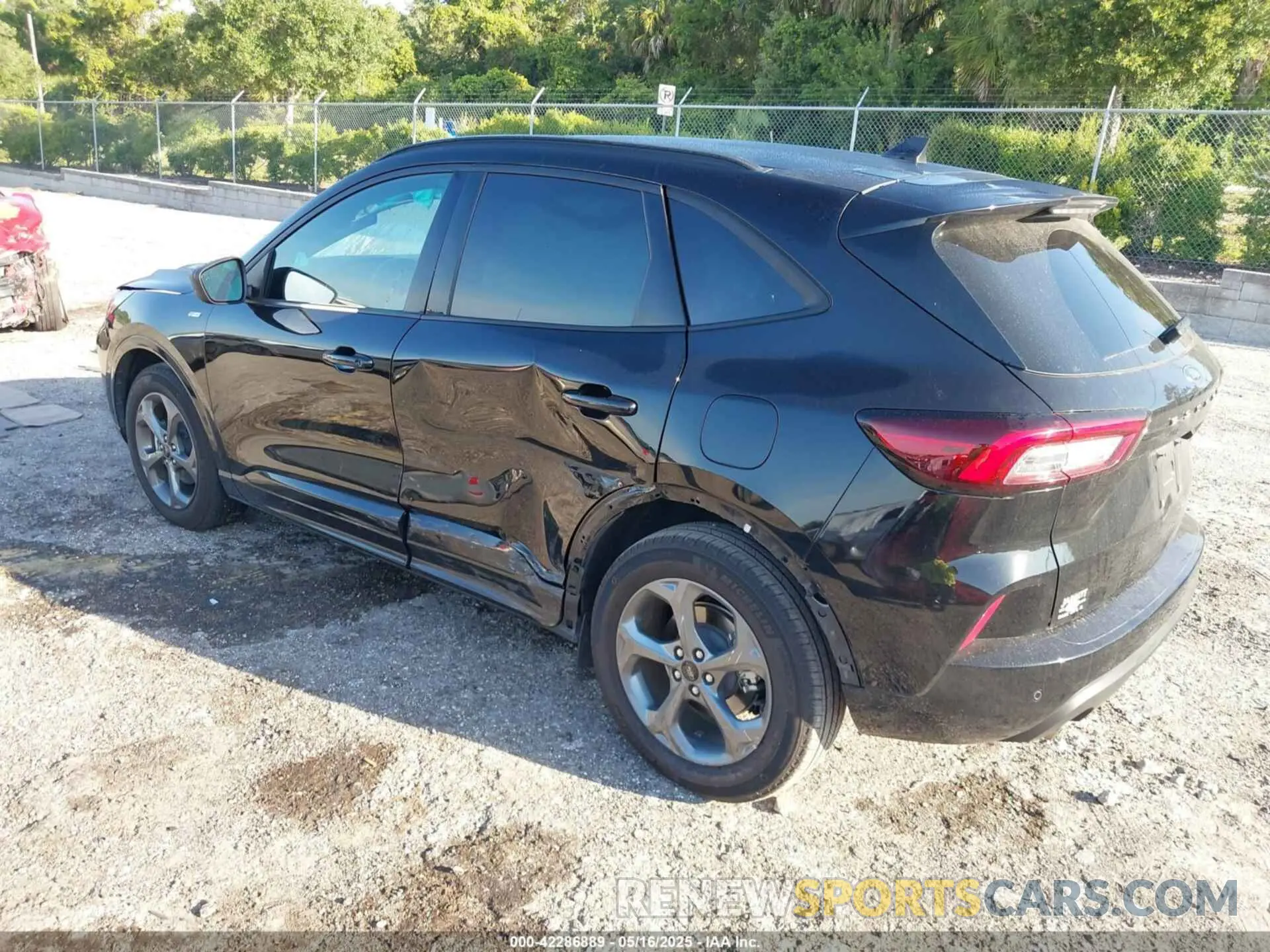 3 Photograph of a damaged car 1FMCU0MZ9PUA29067 FORD ESCAPE 2023