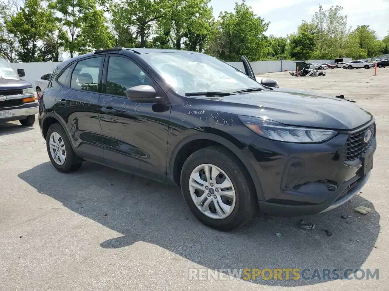 4 Photograph of a damaged car 1FMCU9FN9PUA16124 FORD ESCAPE 2023