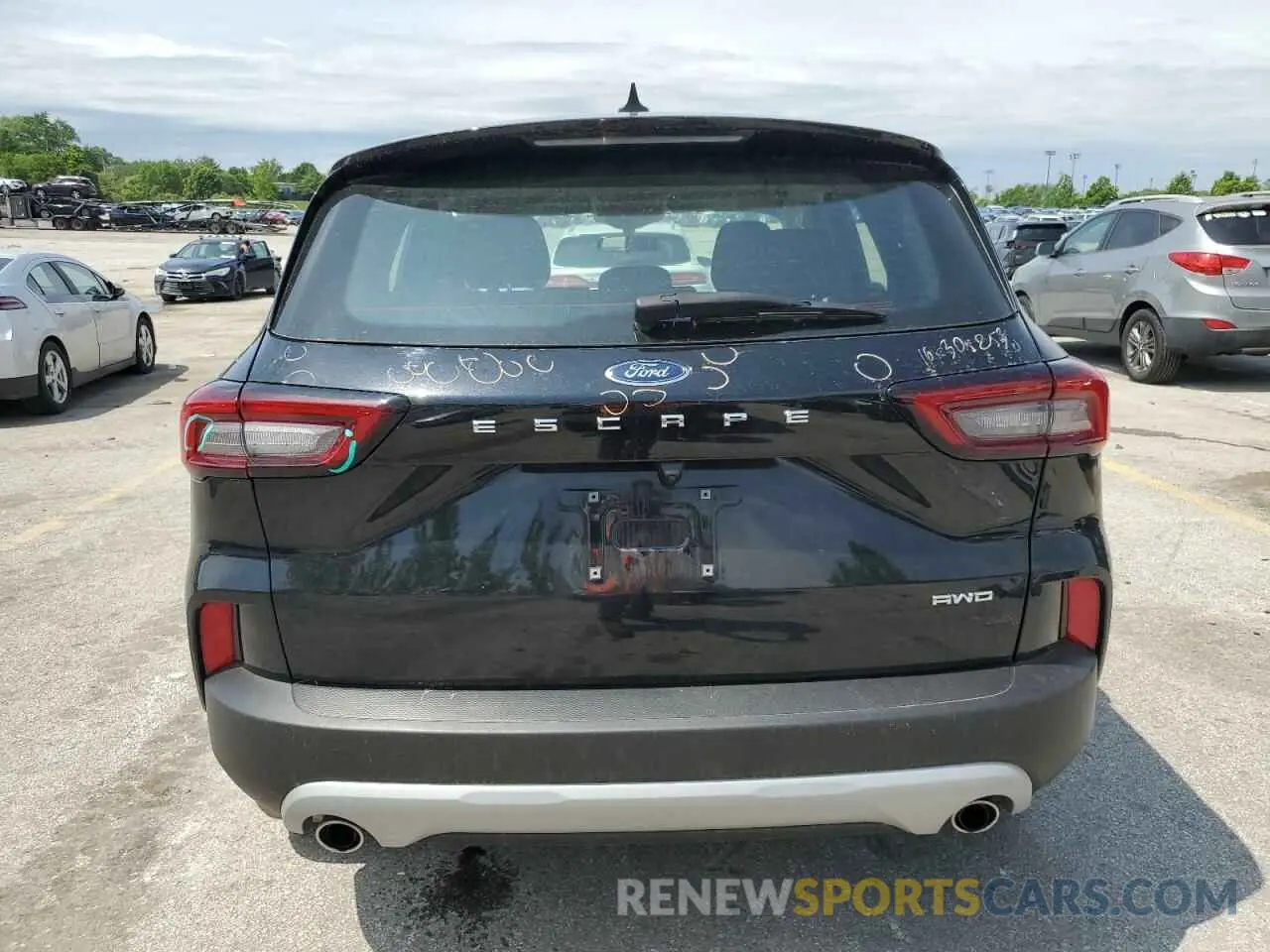 6 Photograph of a damaged car 1FMCU9FN9PUA16124 FORD ESCAPE 2023