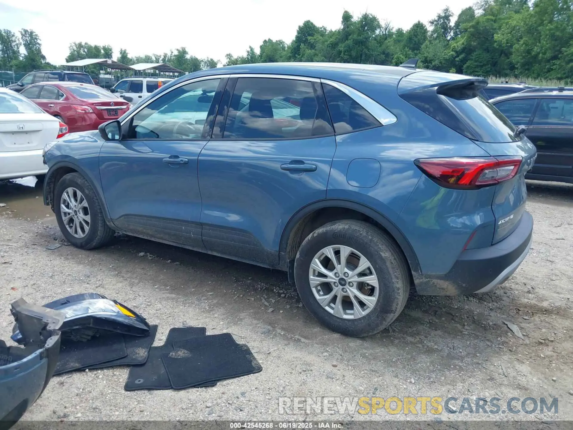 3 Photograph of a damaged car 1FMCU9GN0PUA11716 FORD ESCAPE 2023