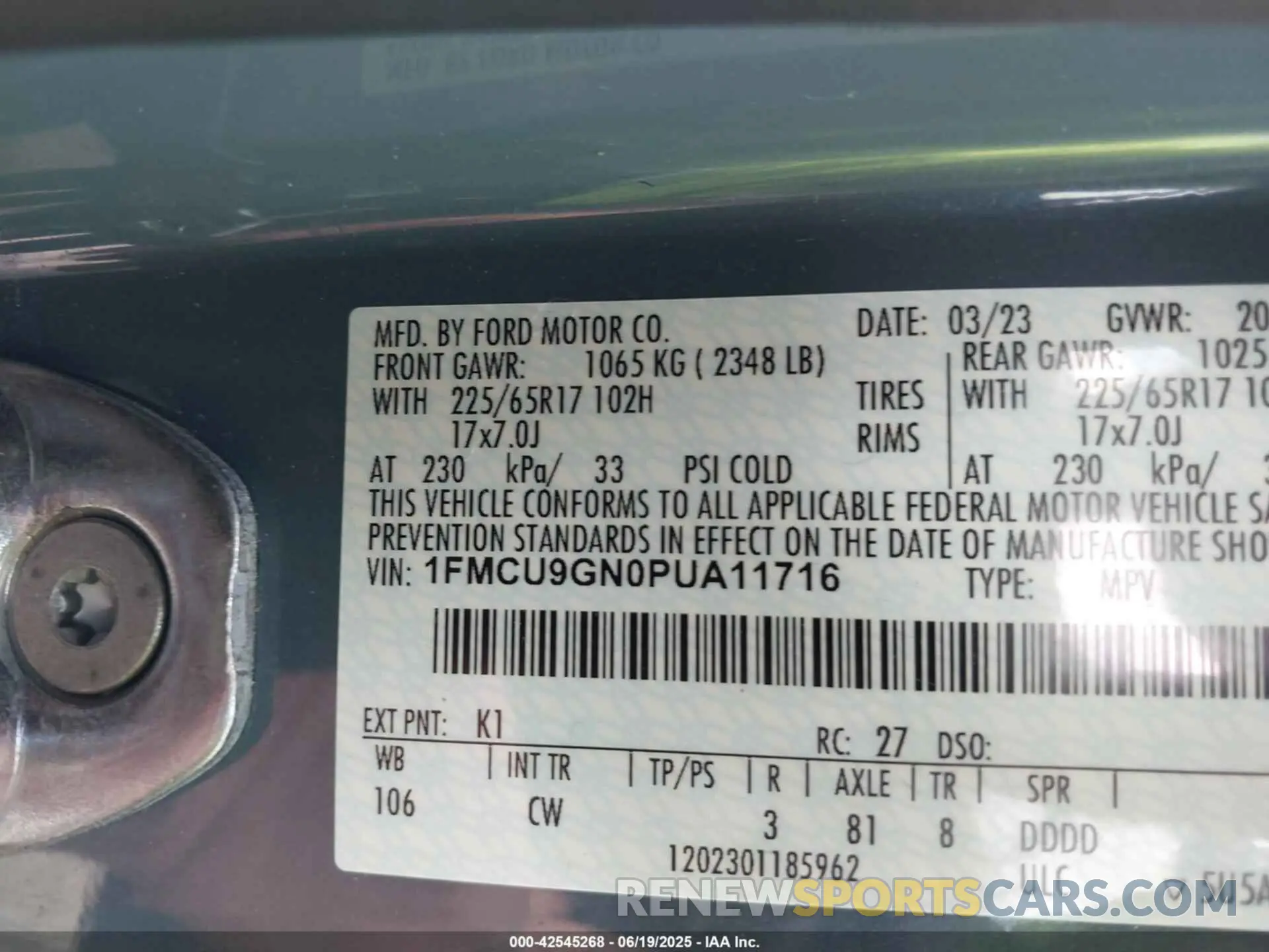 9 Photograph of a damaged car 1FMCU9GN0PUA11716 FORD ESCAPE 2023