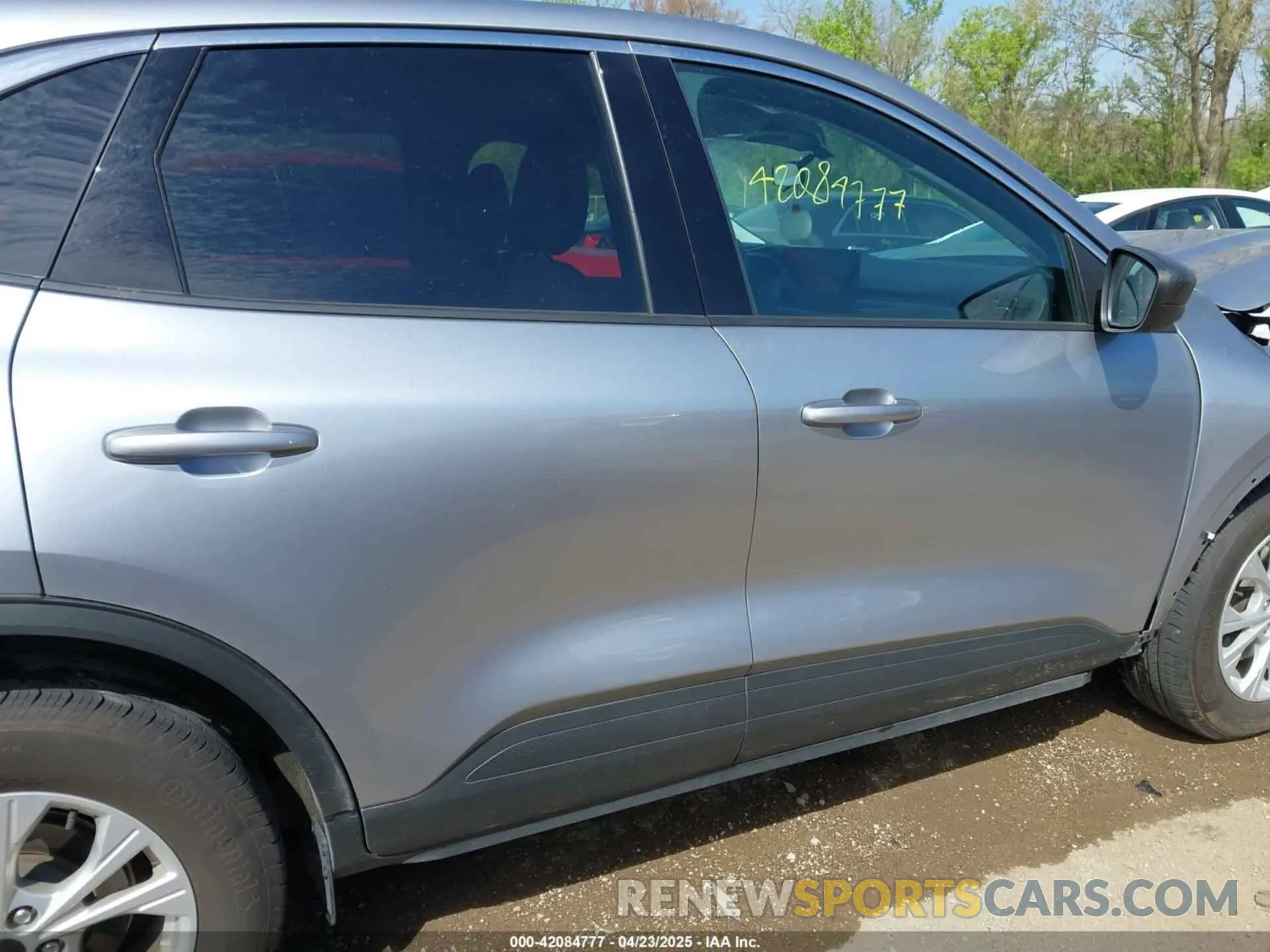 13 Photograph of a damaged car 1FMCU9GN0PUA51875 FORD ESCAPE 2023