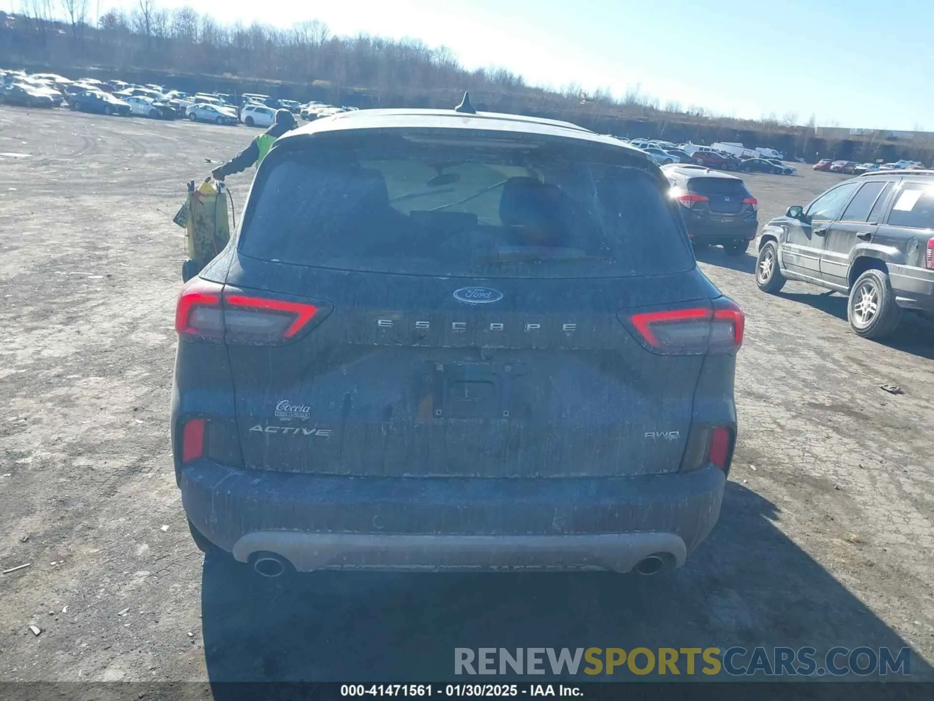 16 Photograph of a damaged car 1FMCU9GN0PUA73908 FORD ESCAPE 2023