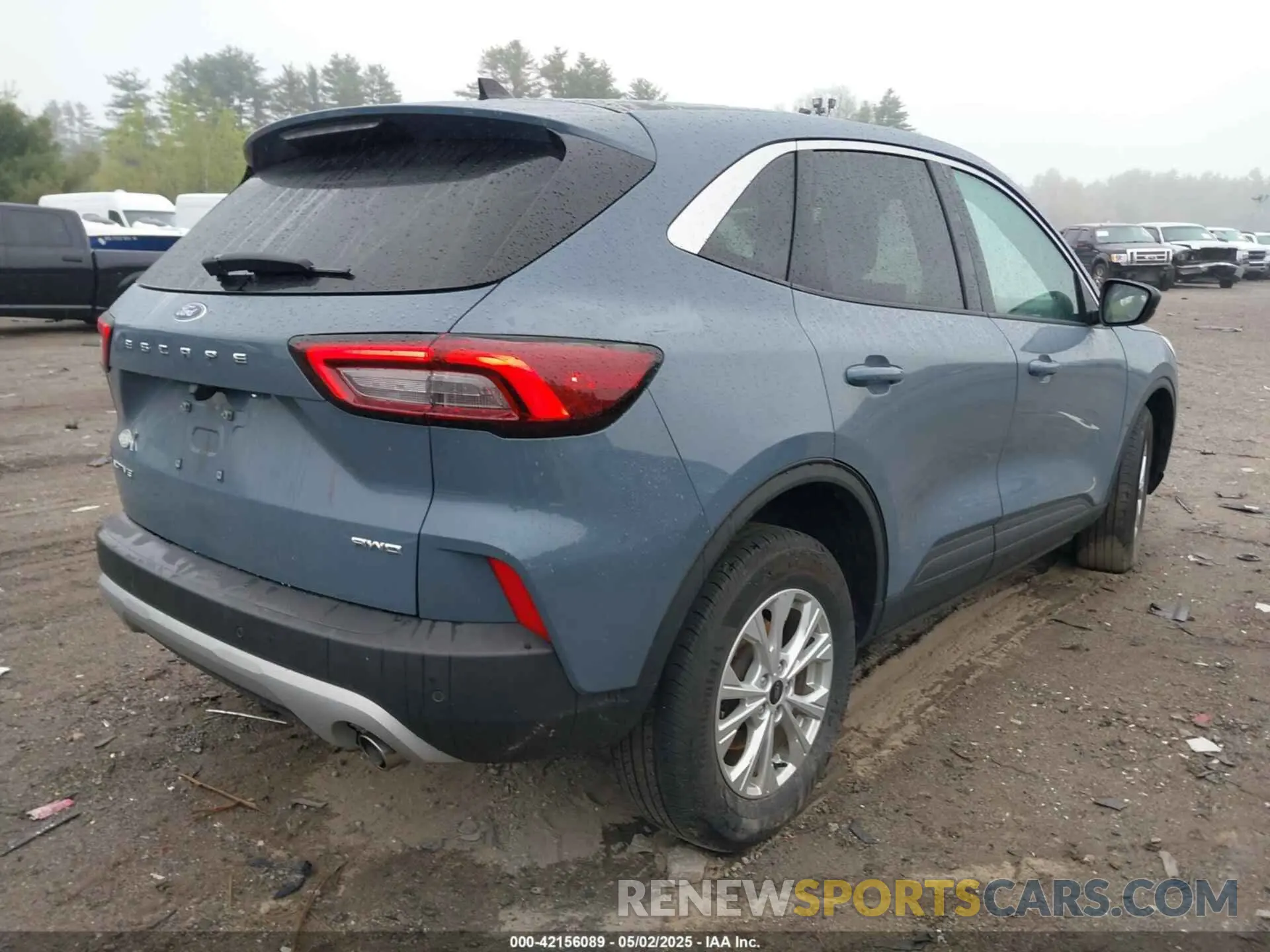 4 Photograph of a damaged car 1FMCU9GN2PUA72694 FORD ESCAPE 2023