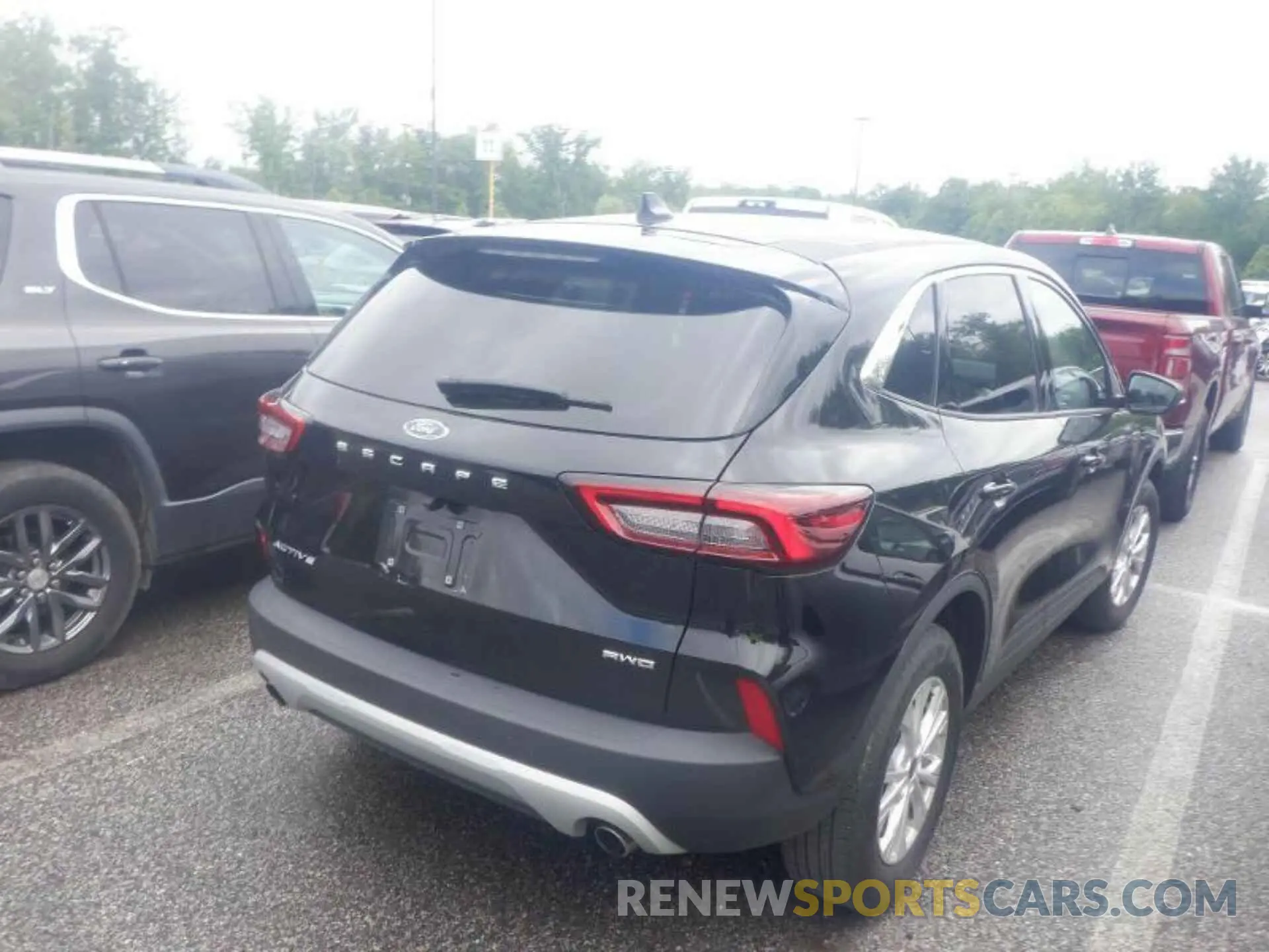 13 Photograph of a damaged car 1FMCU9GN4PUA25828 FORD ESCAPE 2023